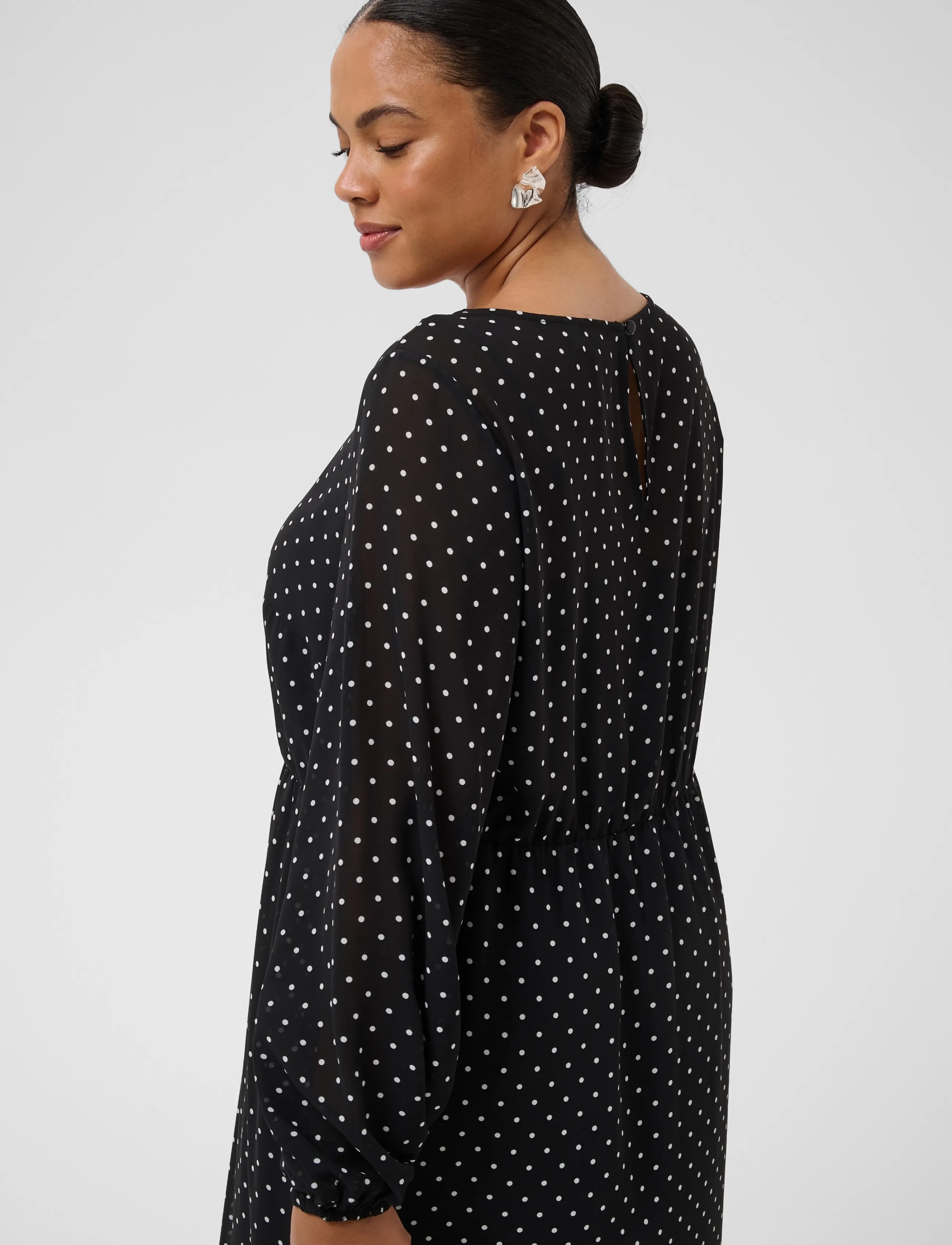 Kaffe Curve - KCminda Dress - midi kjoler - black w. white dot - 3