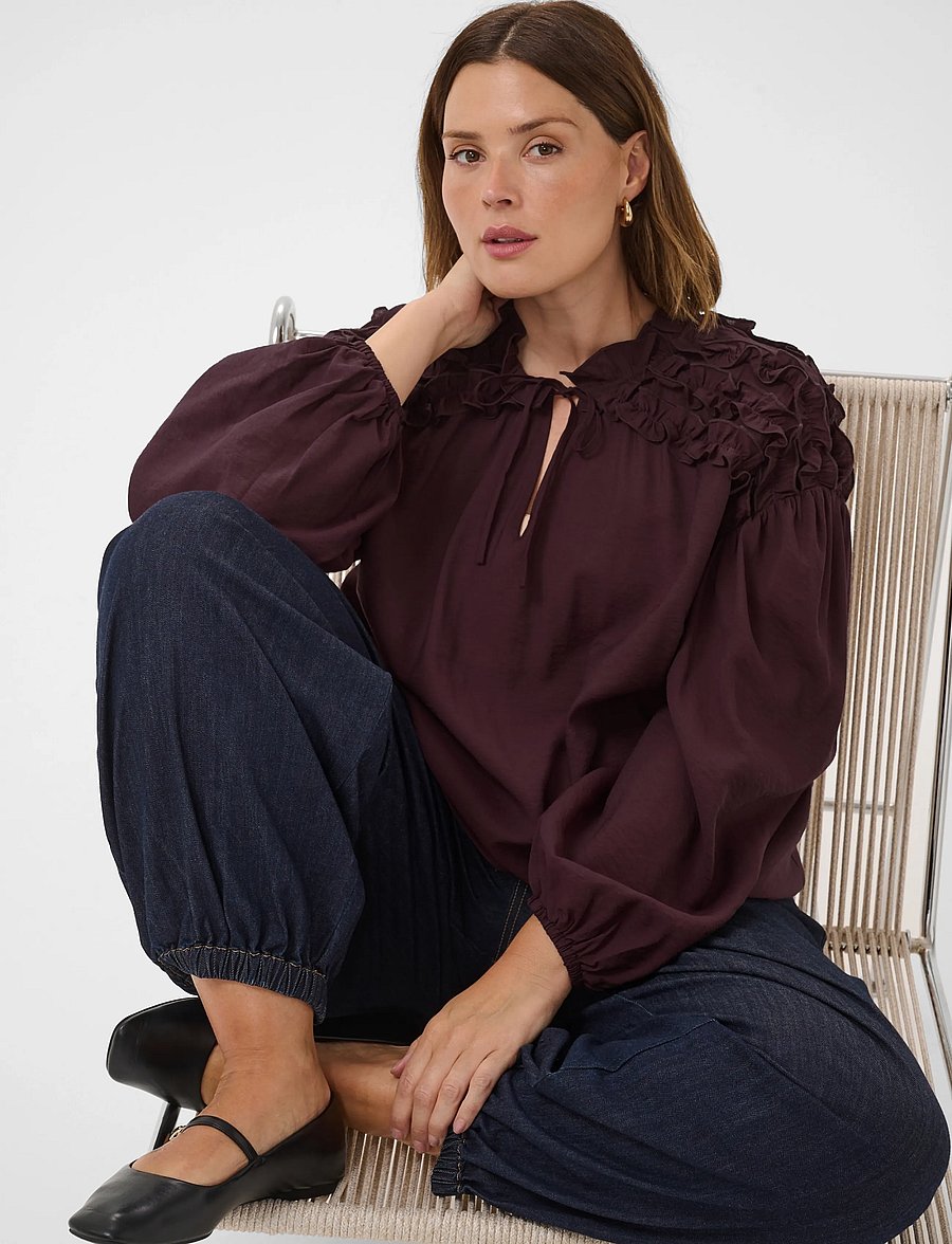 Kaffe Curve - KCnicola Ruffle Shirt - langærmede skjorter - fudge - 4