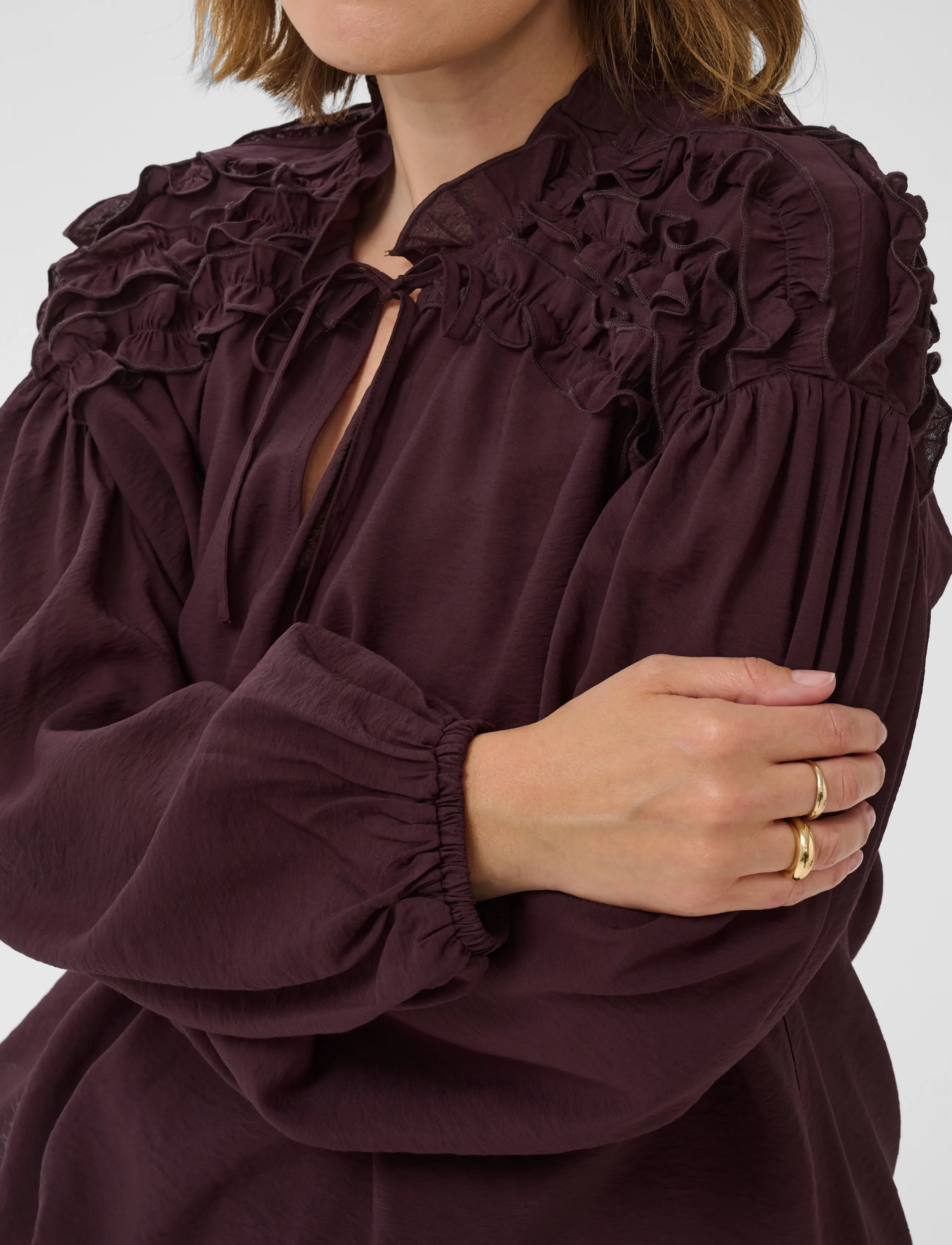 Kaffe Curve - KCnicola Ruffle Shirt - langærmede skjorter - fudge - 5