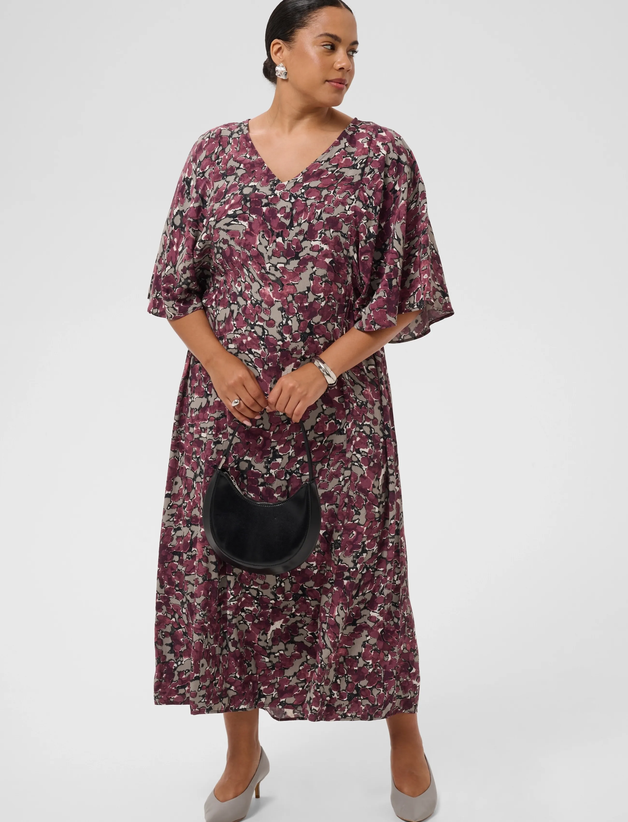 Kaffe Curve - KCmaggie Dress - fudge abstract animal - 2
