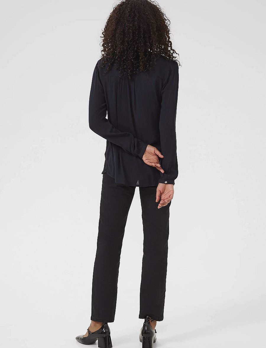 Kaffe - Karla Amber Shirt - långärmade blusar - midnight marine - 4