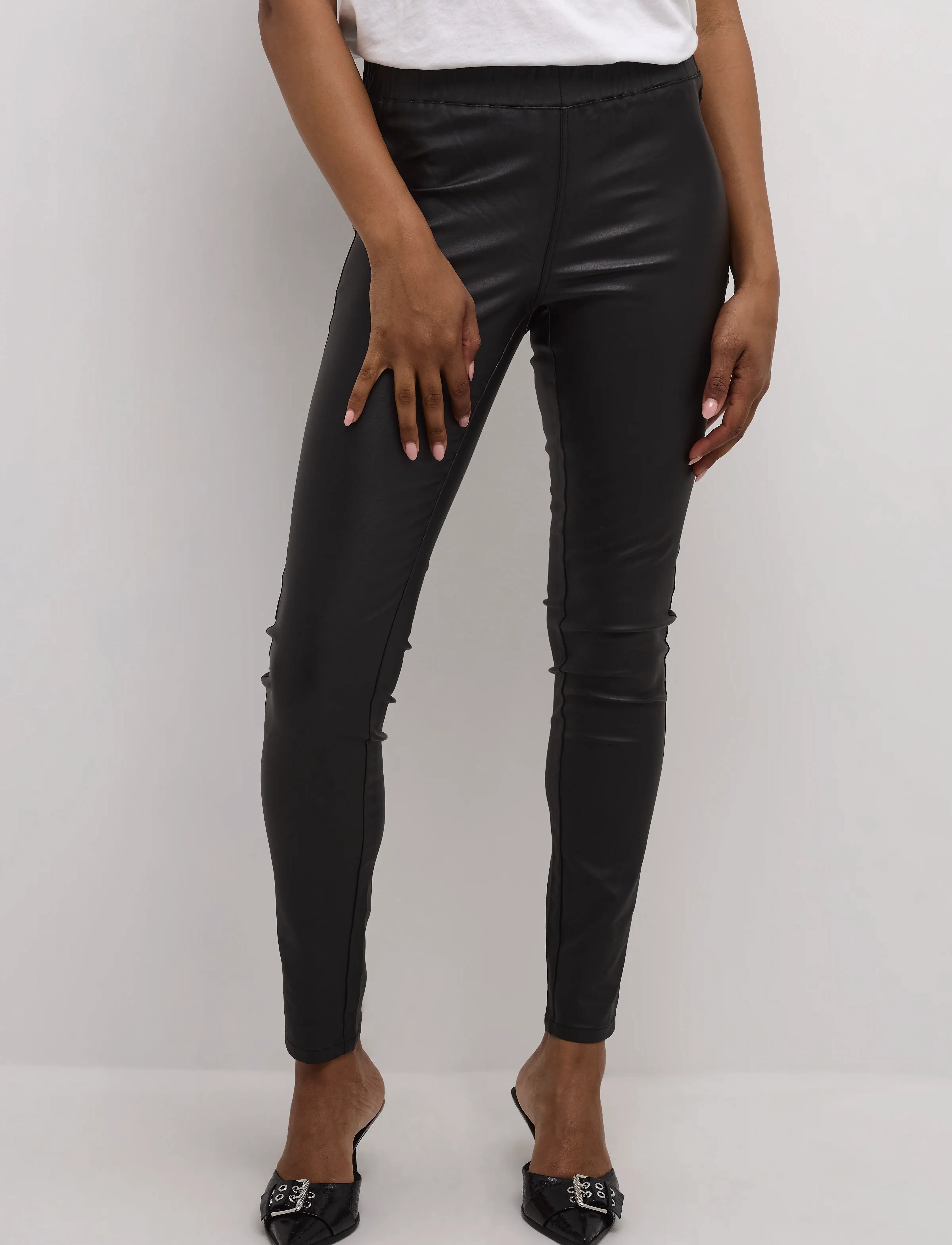 Kaffe Ada Coated Jeggings, 44, Black, Underdele > Leggings, Dame