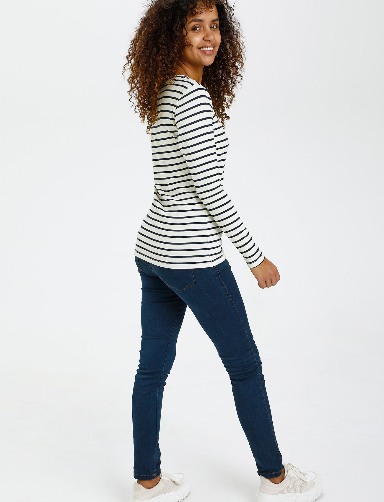 Kaffe - Liddy T-Shirt - langermede topper - chalk / 52737 midnight marine - 4