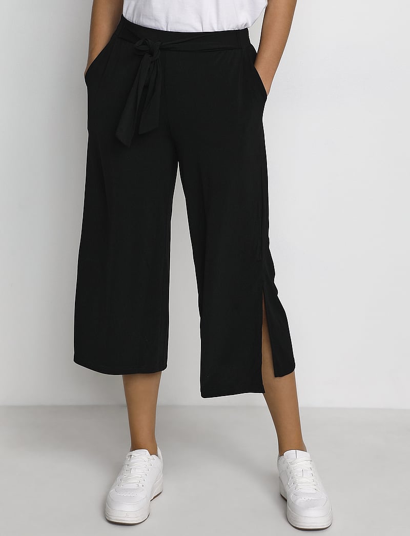 Kaffe - KAmalli Pants - culottes - black deep - 0