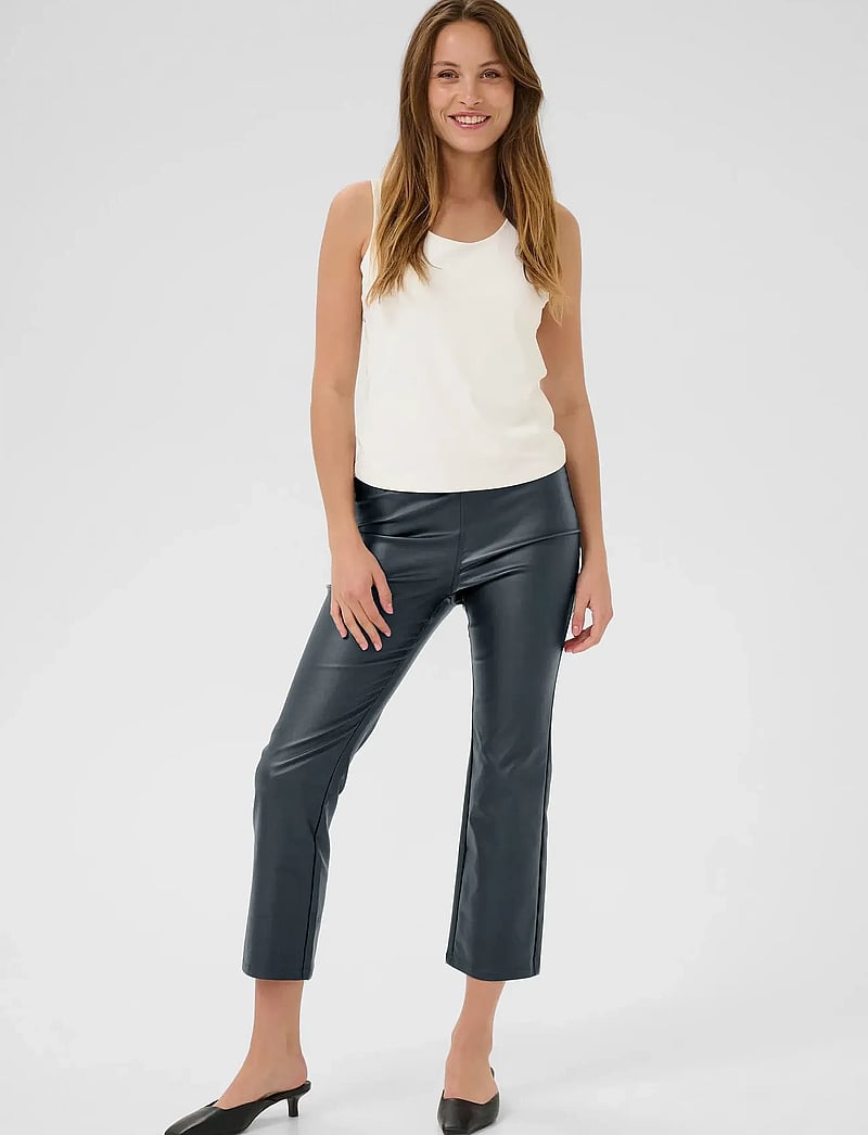 Kaffe - KAada Crop Jeggins - spodnie skórzane - black oyster - 3