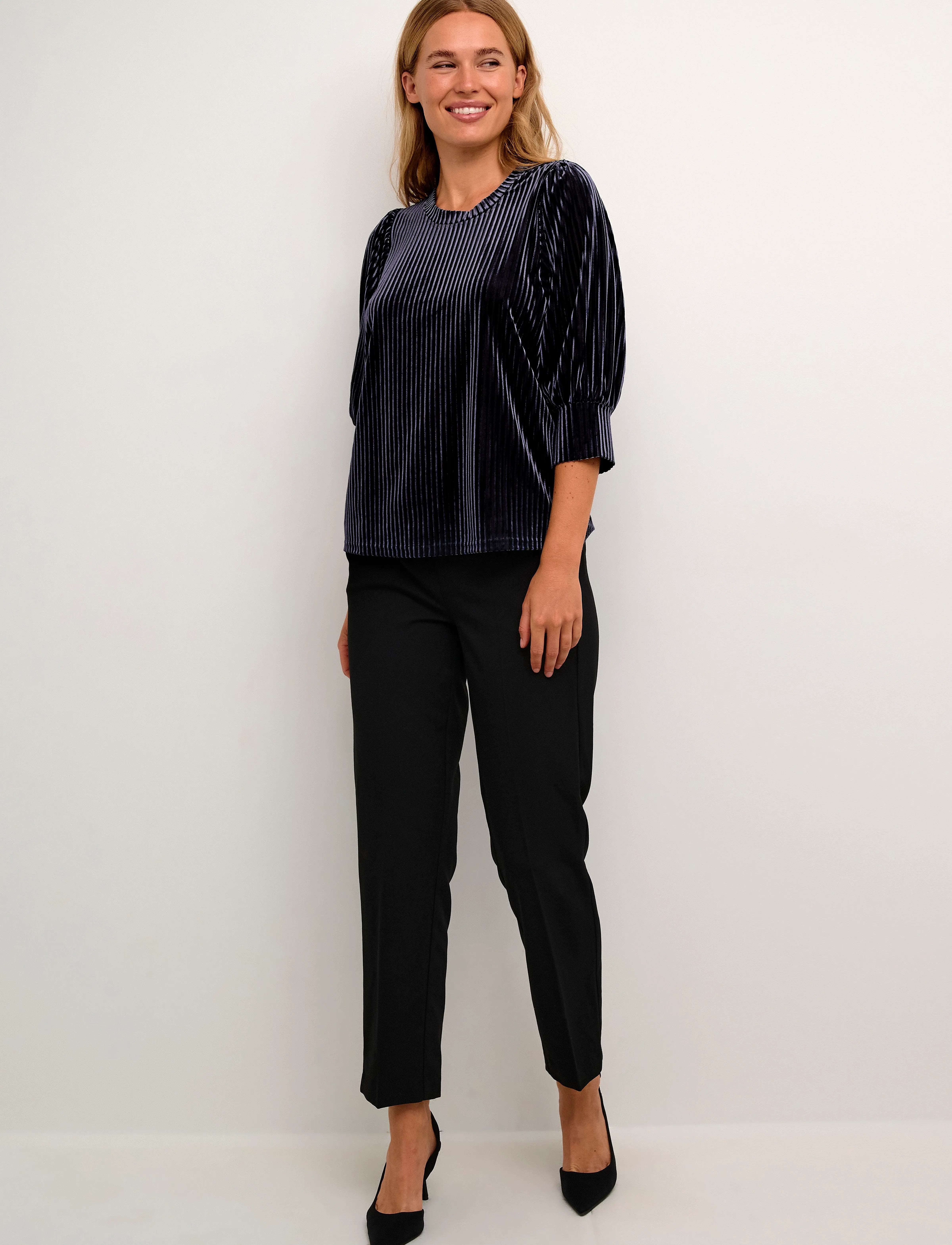 Kaffe - KAcaca Blouse - blūzes ar īsām piedurknēm - midnight marine - 3
