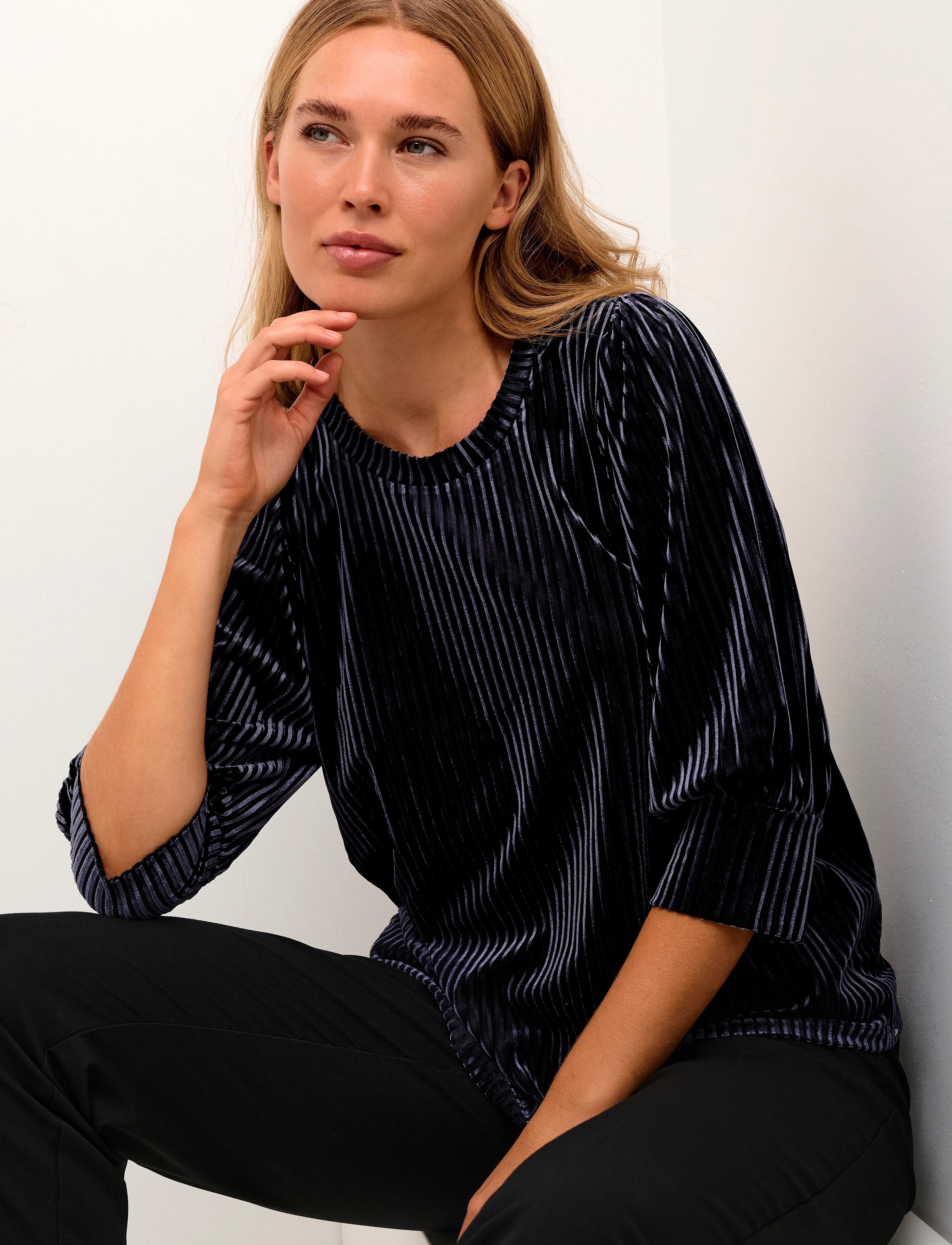 Kaffe - KAcaca Blouse - blūzes ar īsām piedurknēm - midnight marine - 5