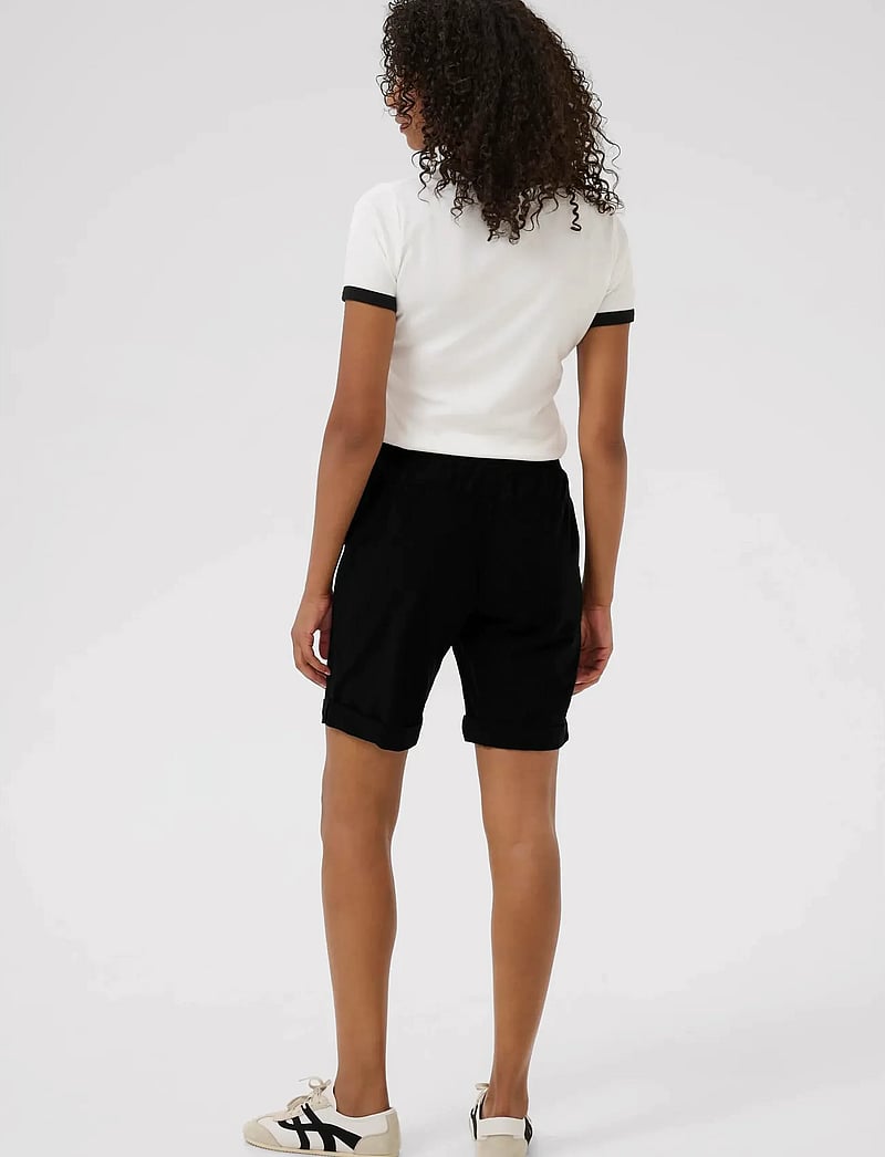 Kaffe - KAnaya Shorts - casual shorts - black deep - 4