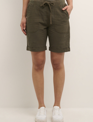 Kaffe - KAnaya Shorts - casual shorts - grape leaf - 2