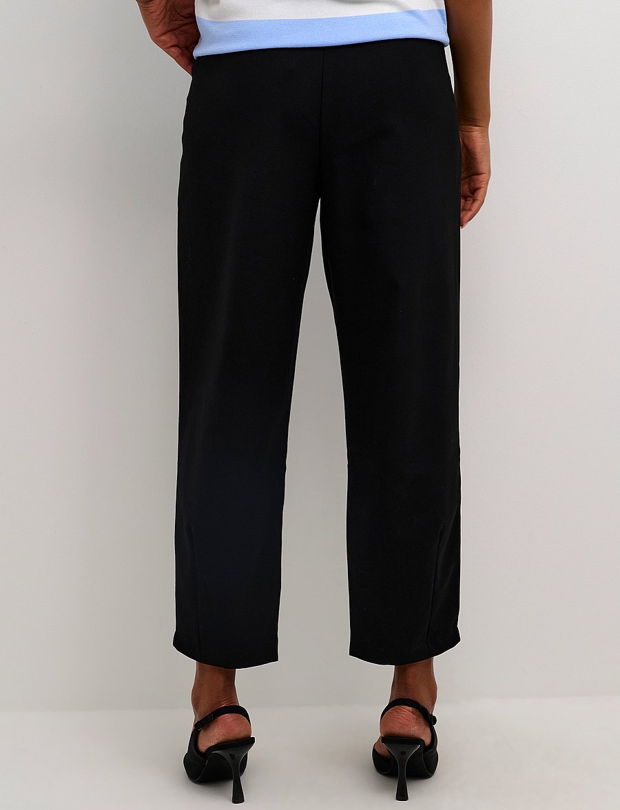 Kaffe - KAMERLE PANTS CROPPED - anzugshosen - black deep - 3