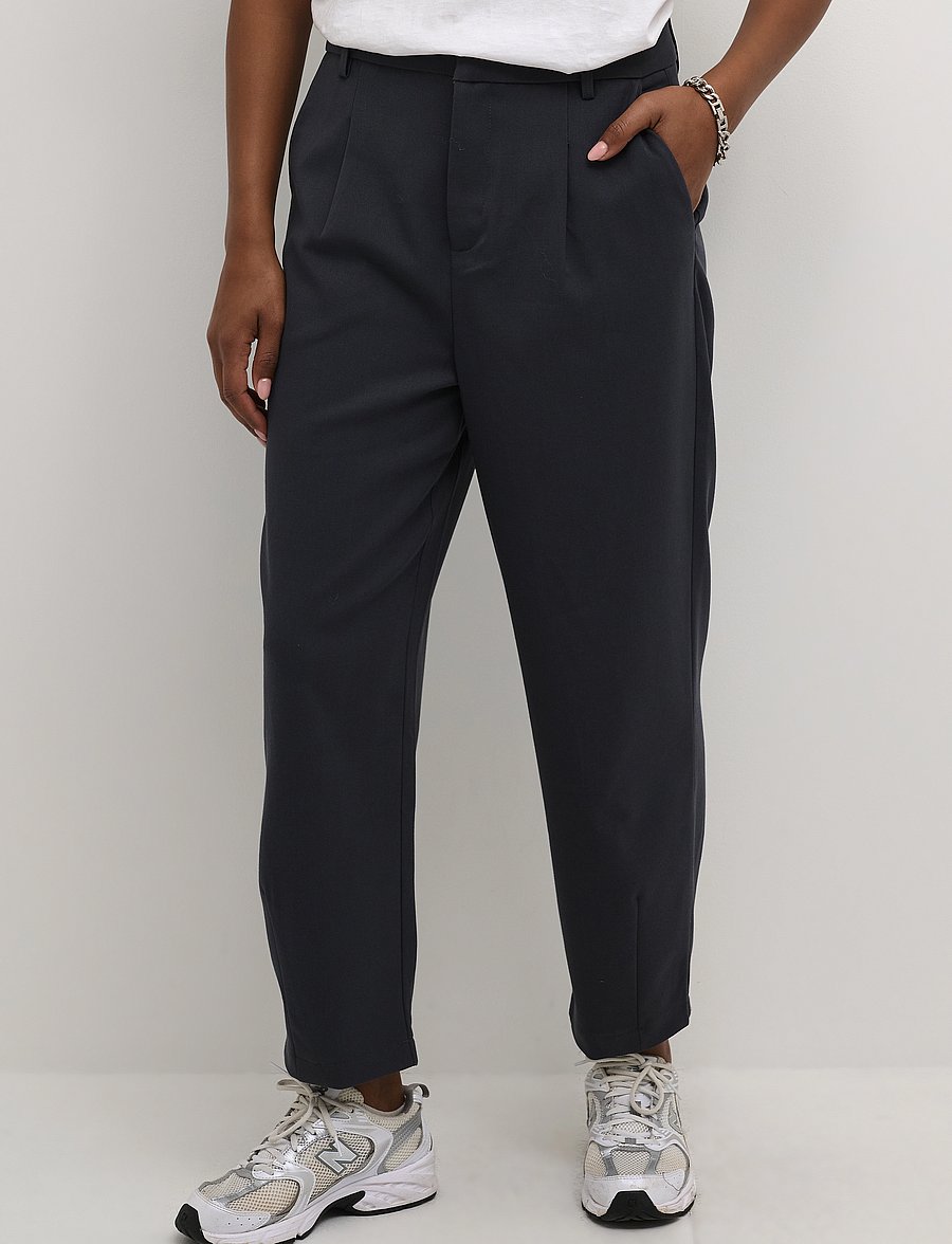 Kaffe - KAMERLE PANTS CROPPED - pidulikud püksid - black oyster - 0
