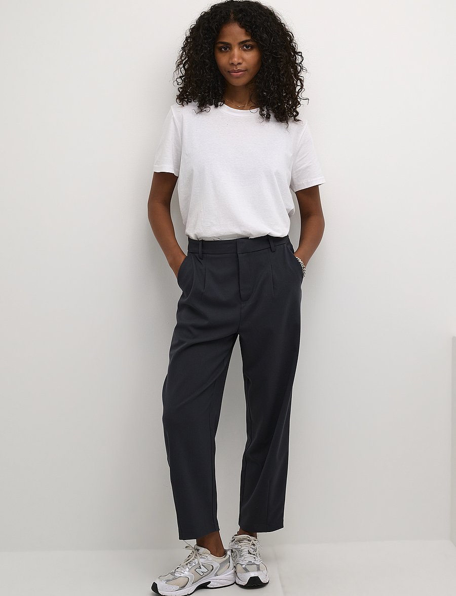 Kaffe - KAMERLE PANTS CROPPED - pidulikud püksid - black oyster - 3