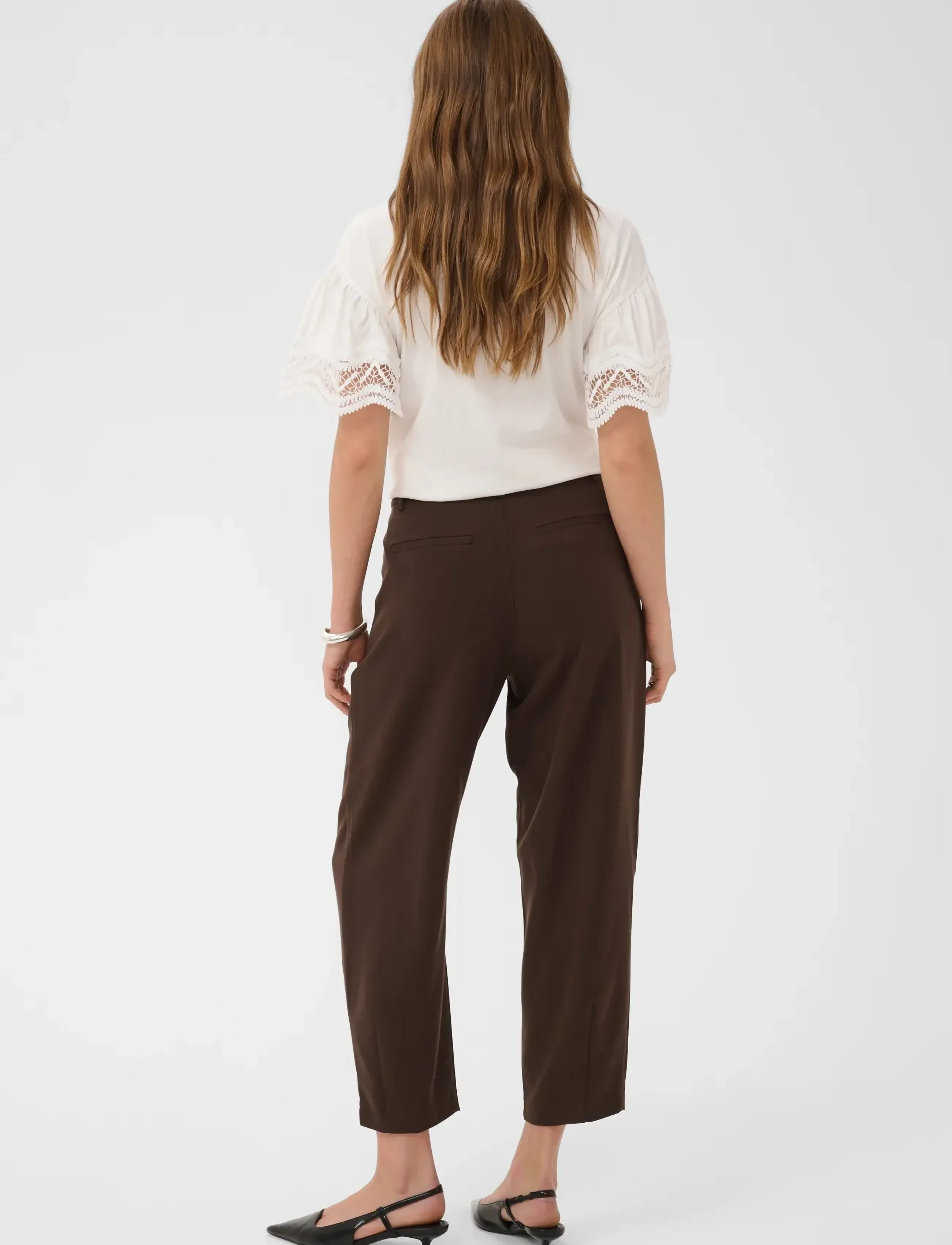 Kaffe - KAMERLE PANTS CROPPED - tailored trousers - coffee bean - 4