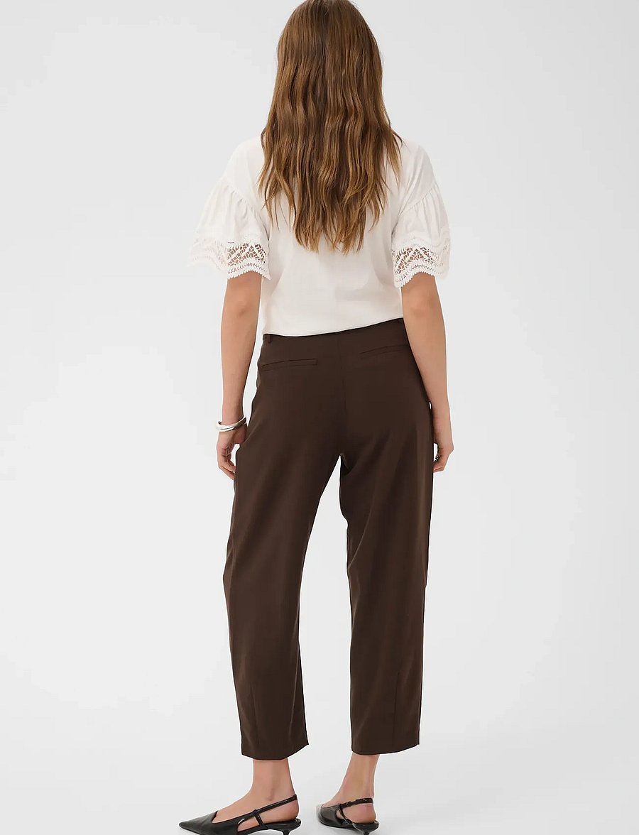 Kaffe - KAMERLE PANTS CROPPED - anzugshosen - coffee bean - 4