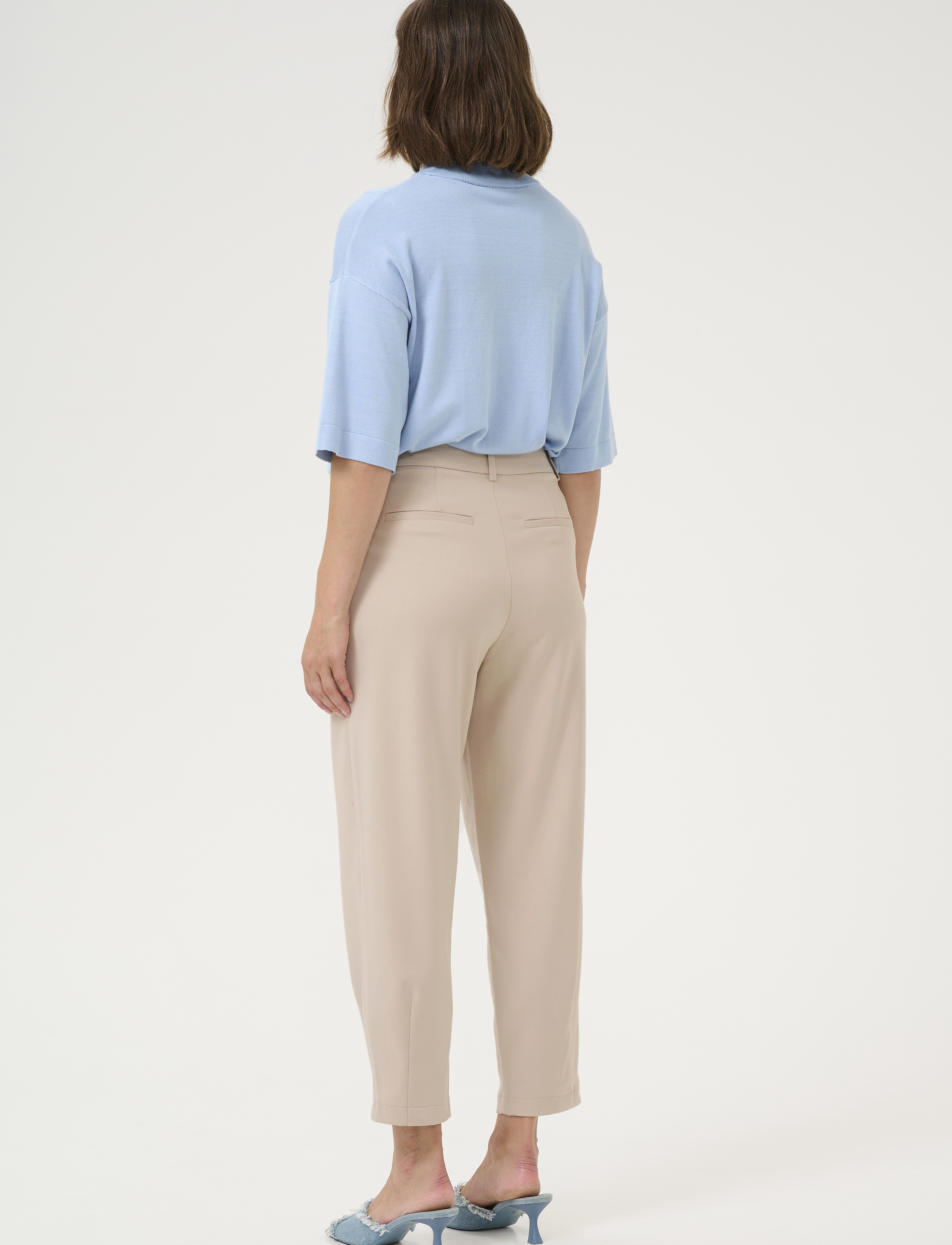 Kaffe - KAMERLE PANTS CROPPED - sérsniðnar buxur - feather gray - 4