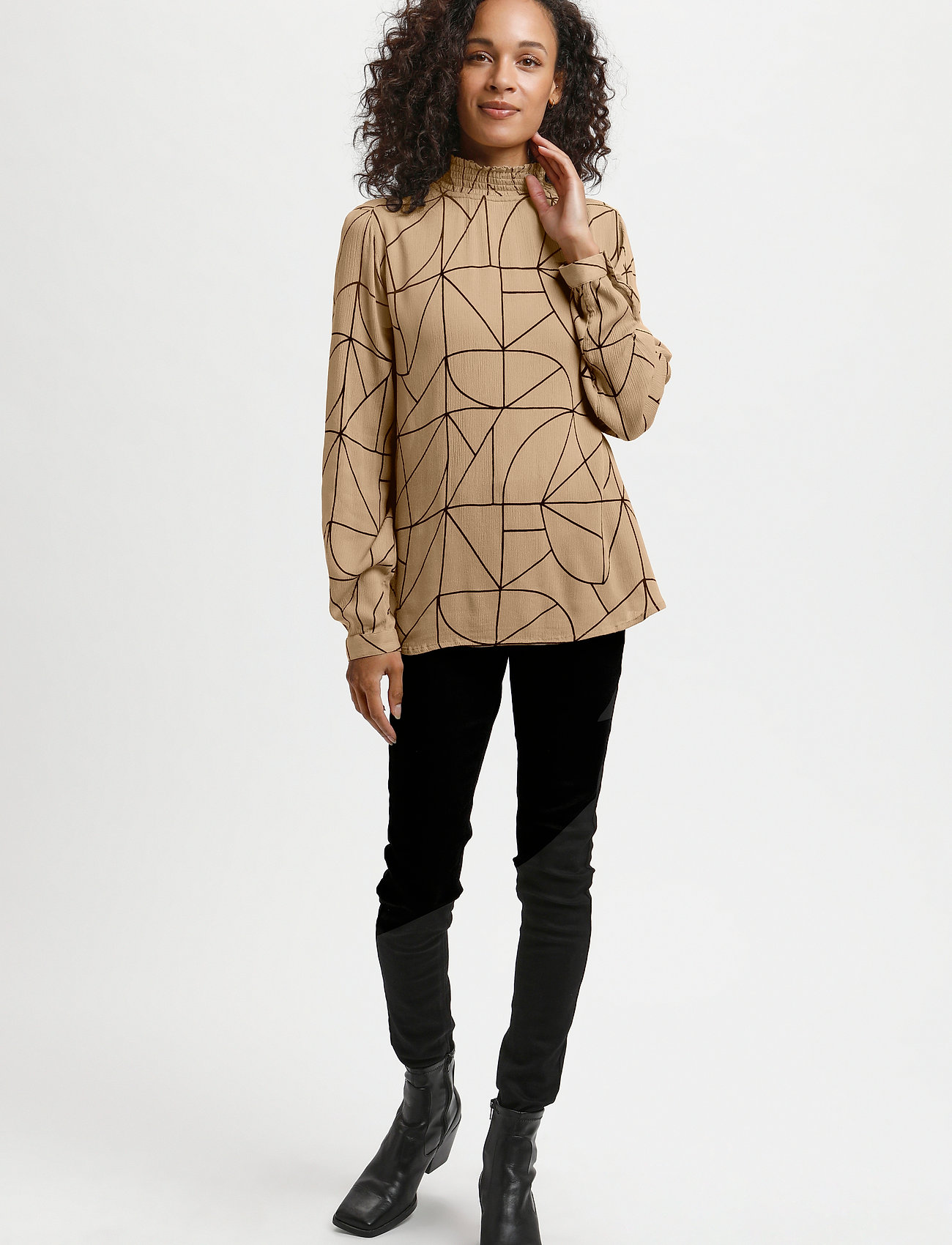 Kaffe - KAaroa Amber Blouse - long-sleeved blouses - camel / black lines print - 3