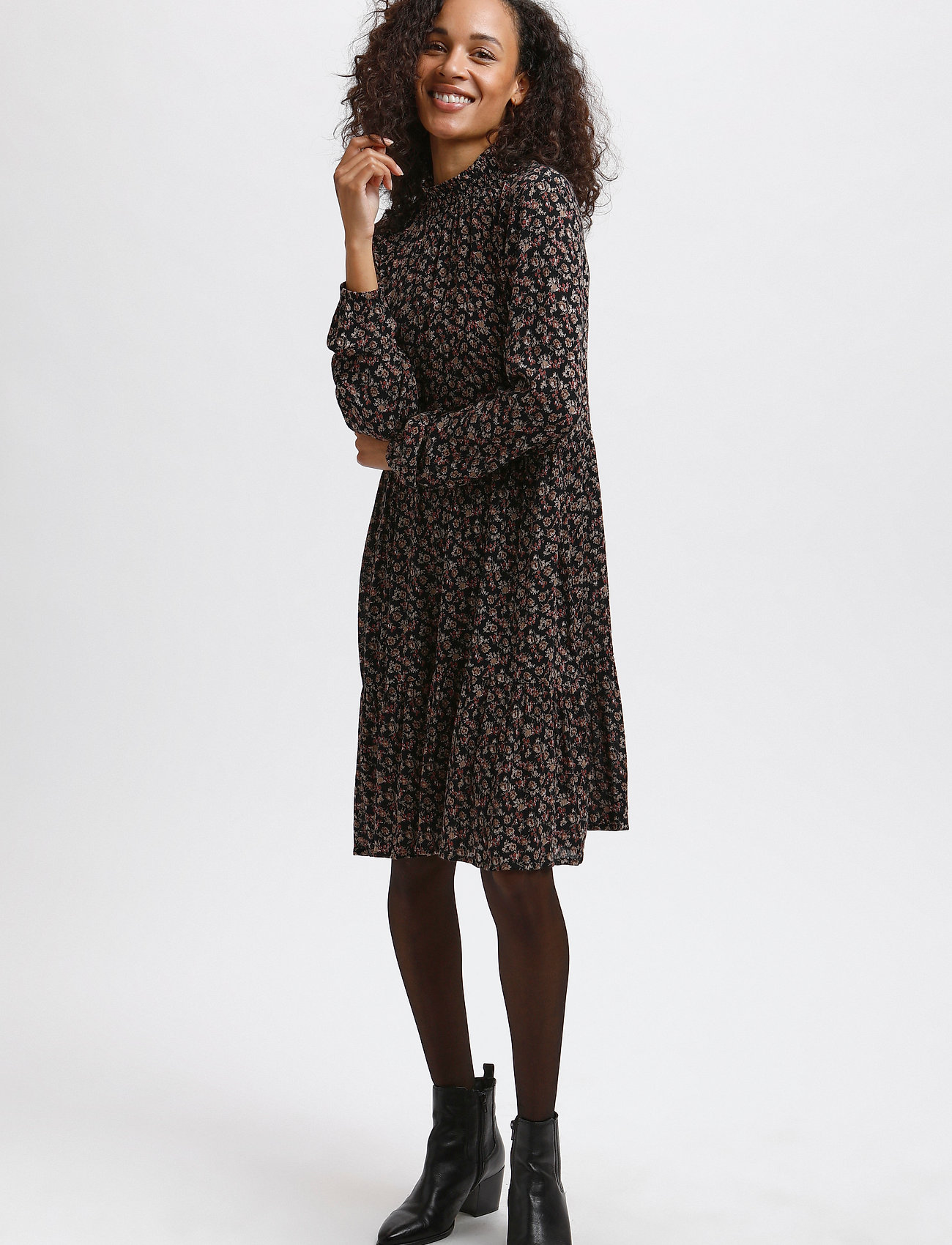 Kaffe KAsally Amber Dress - Kleider - BLACK/BROWN/ BEDO PETIT FLOWER / multi