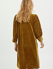 Kaffe - KAcaca Dress - short dresses - mustard gold - 4