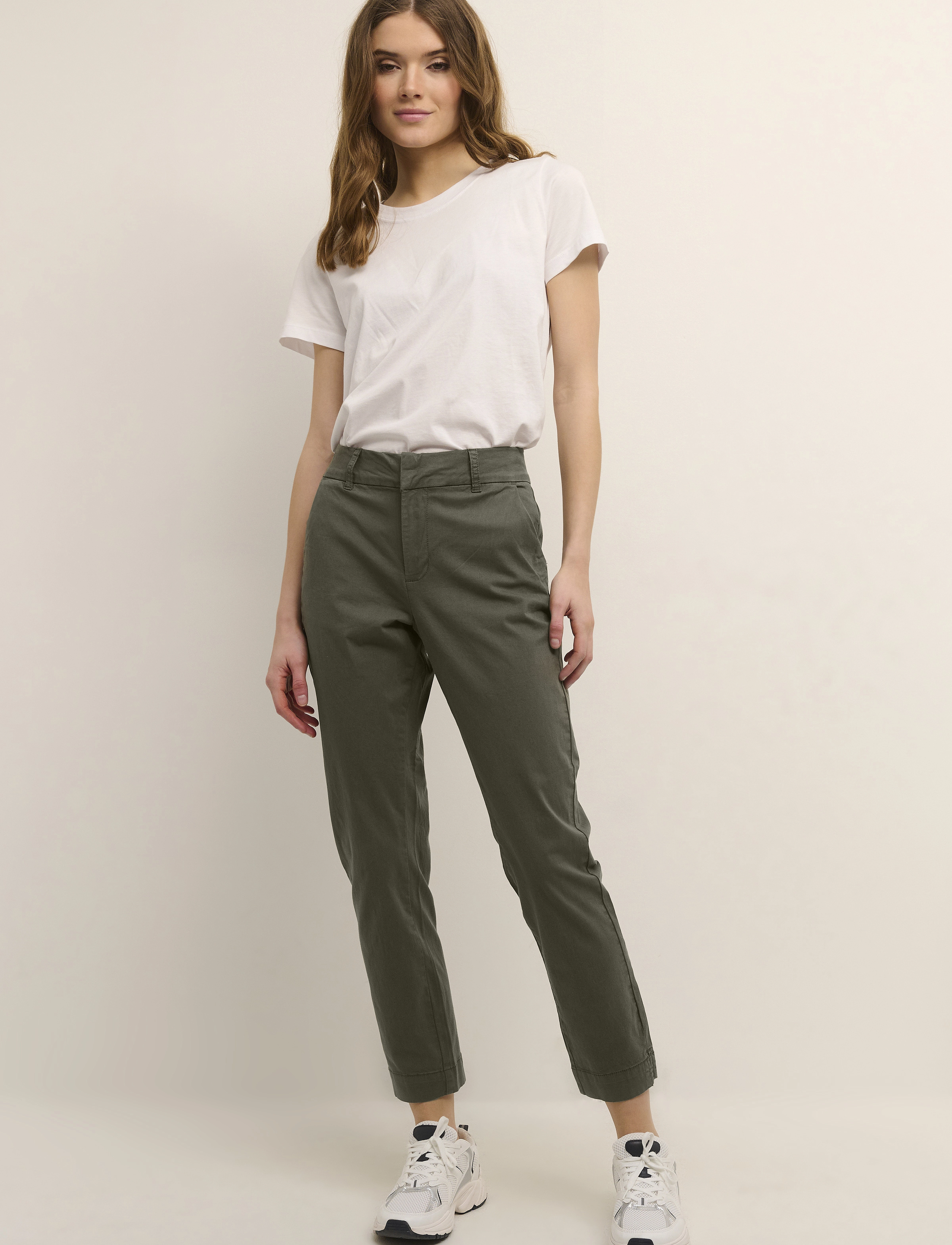 Kaffe - KAmette Pants - slim fit hosen - grape leaf - 3