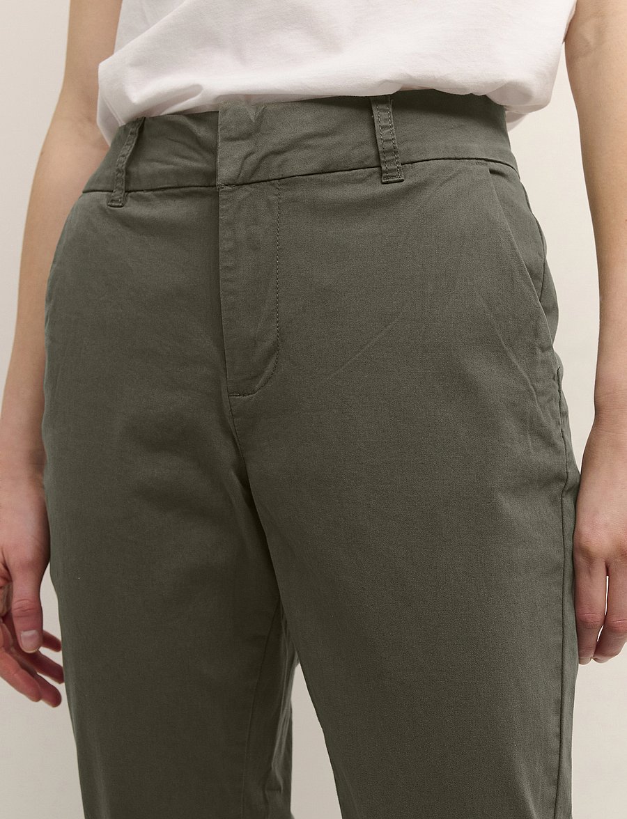Kaffe - KAmette Pants - slim fit hosen - grape leaf - 5