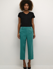 Kaffe - KAsakura HW Cropped Pants - party wear at outlet prices - aventurine - 3
