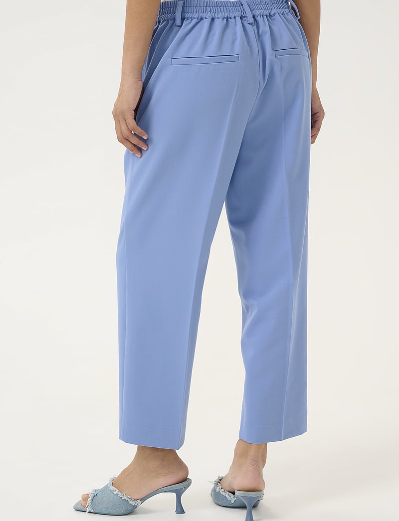 Kaffe - KAsakura HW Cropped Pants - formell - ebb and flow - 4