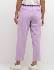 Kaffe - KAsakura HW Cropped Pants - party wear at outlet prices - lupine - 4