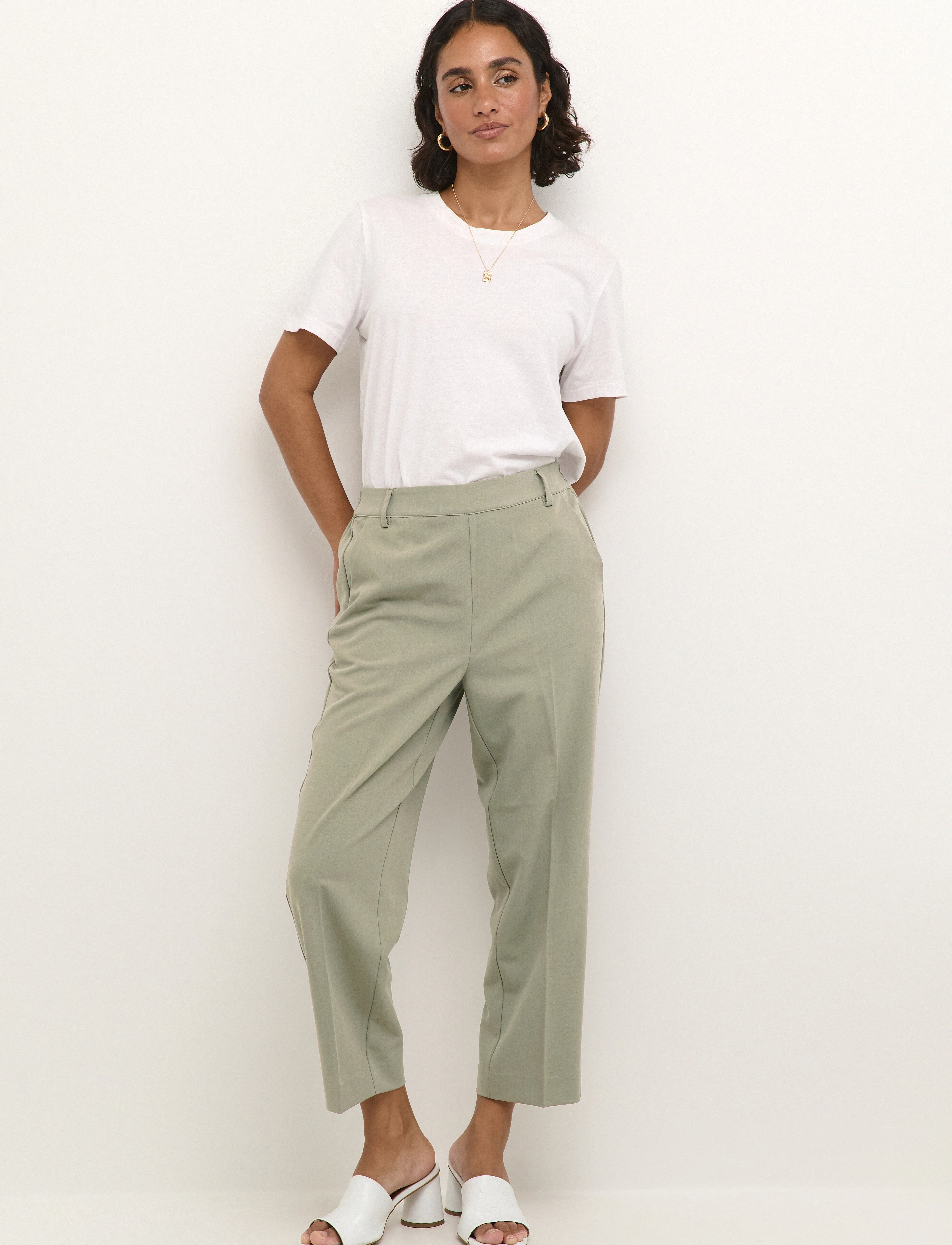 Kaffe - KASAKURA HW CROPPED PANTS - straight leg hosen - vetiver - 3