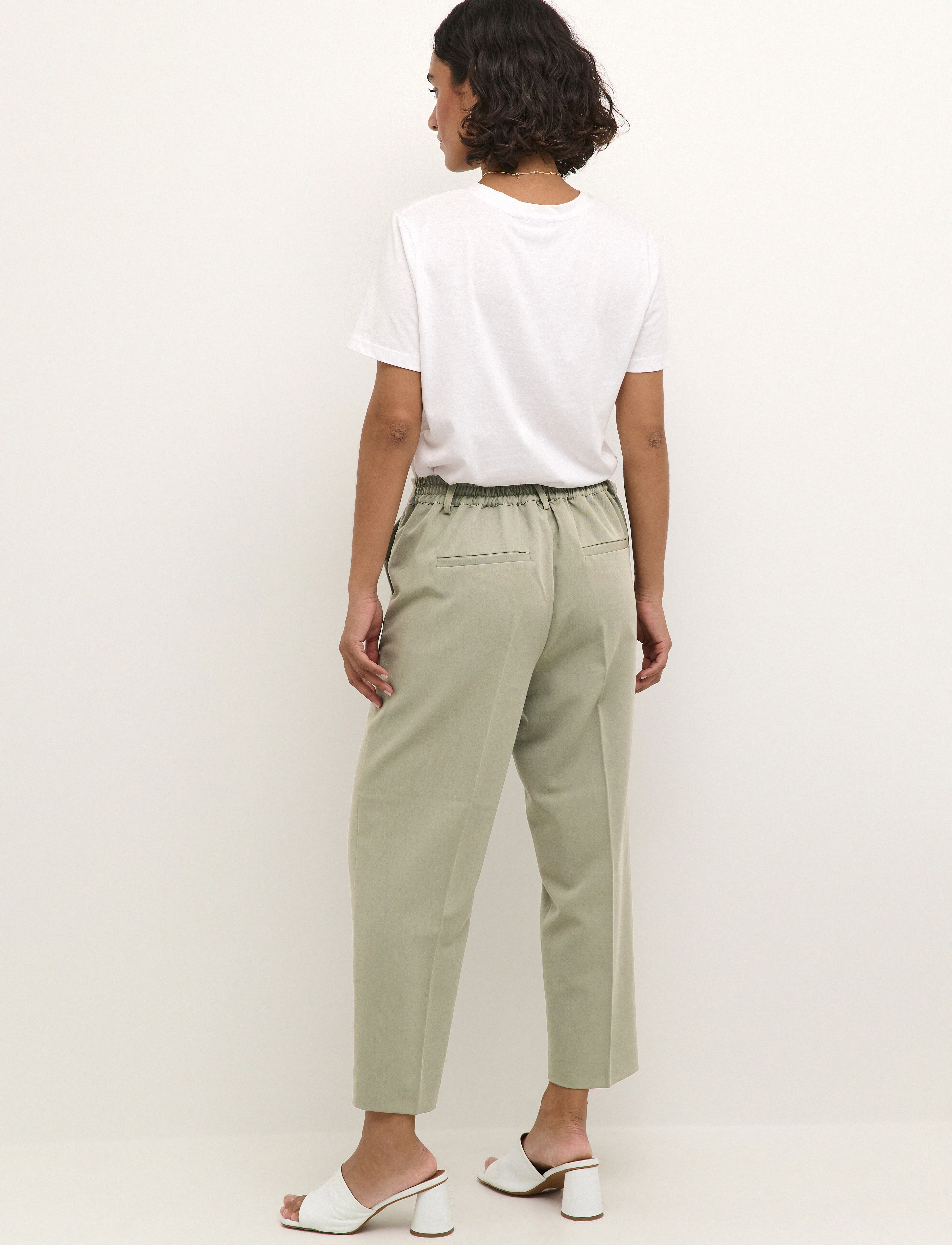 Kaffe - KASAKURA HW CROPPED PANTS - straight leg hosen - vetiver - 4