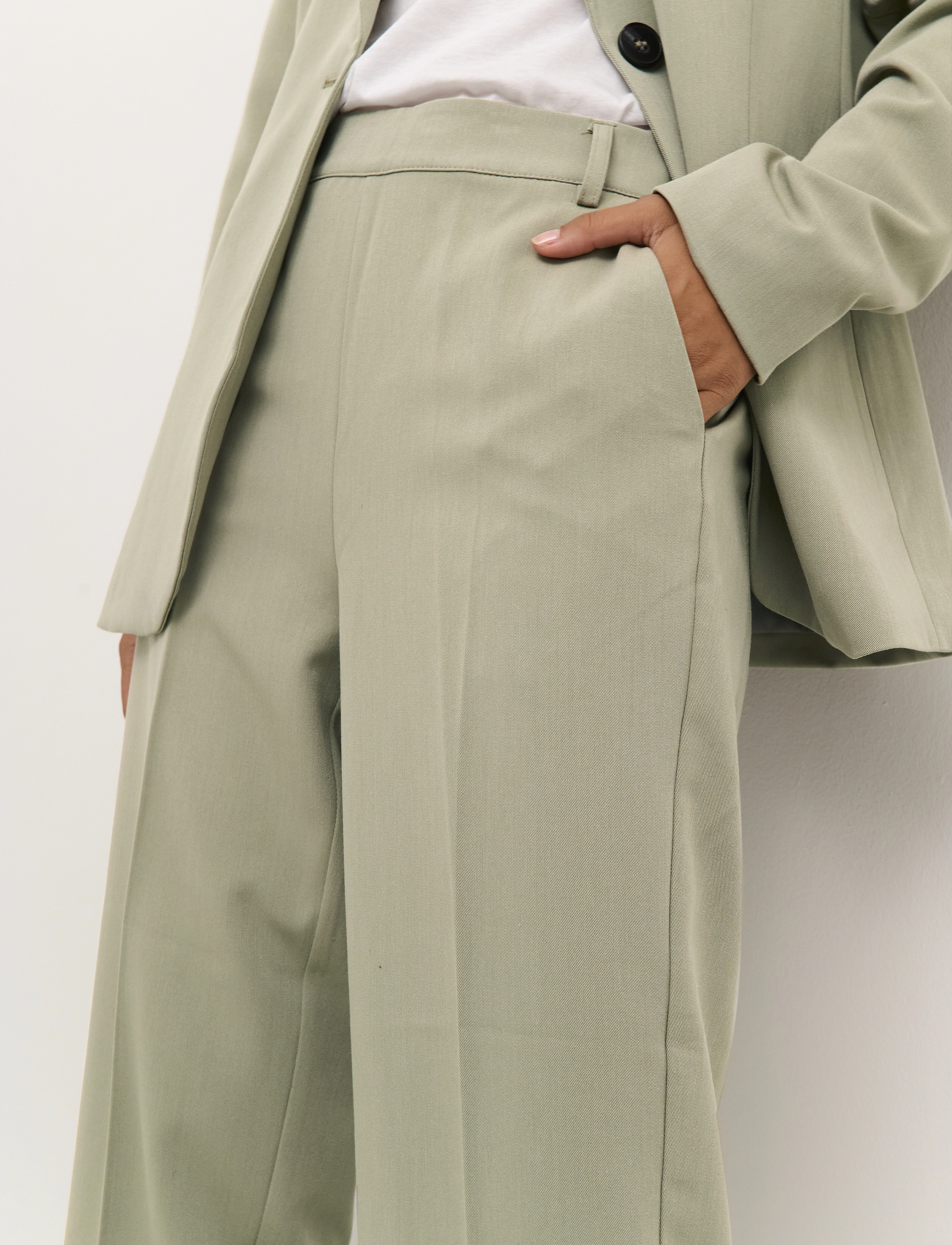 Kaffe - KASAKURA HW CROPPED PANTS - straight leg hosen - vetiver - 5