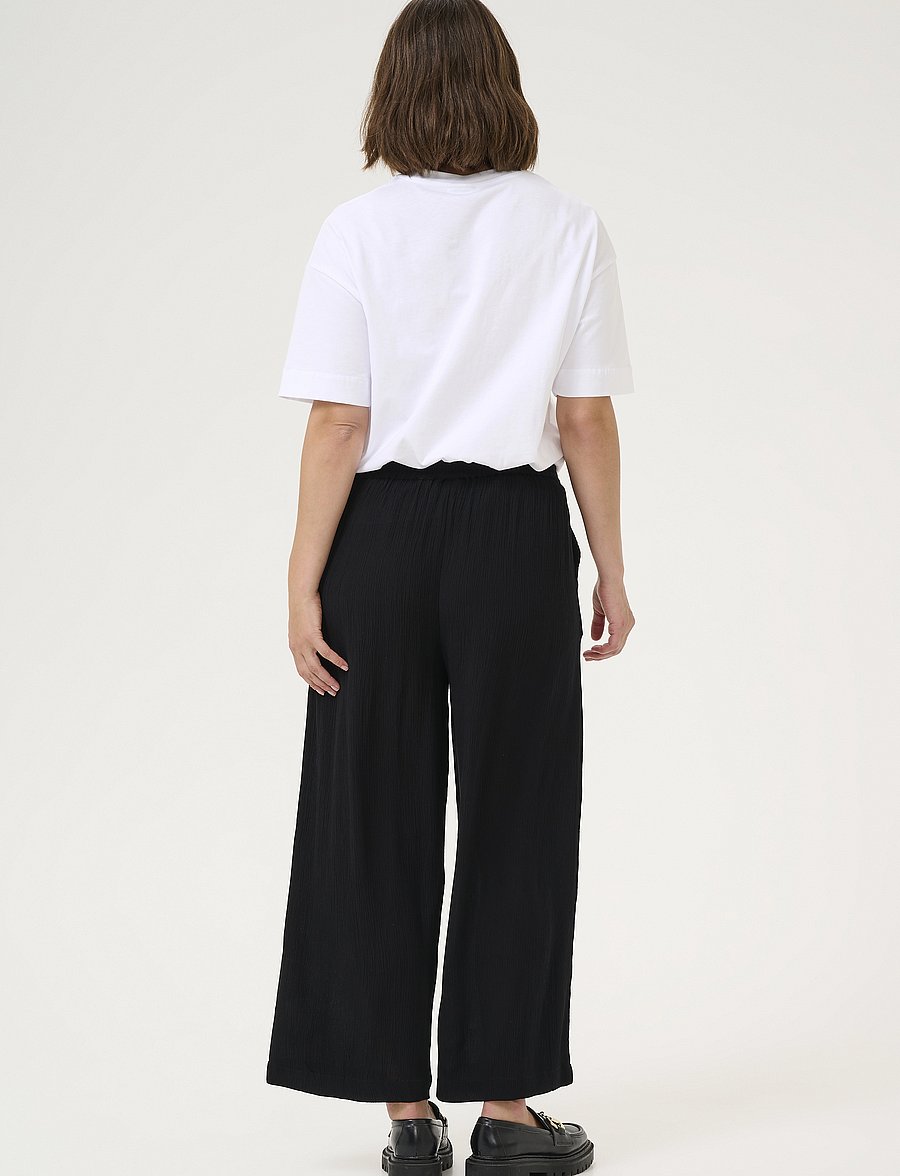 Kaffe - KAdacia Amber Pants - culottes - black deep - 4