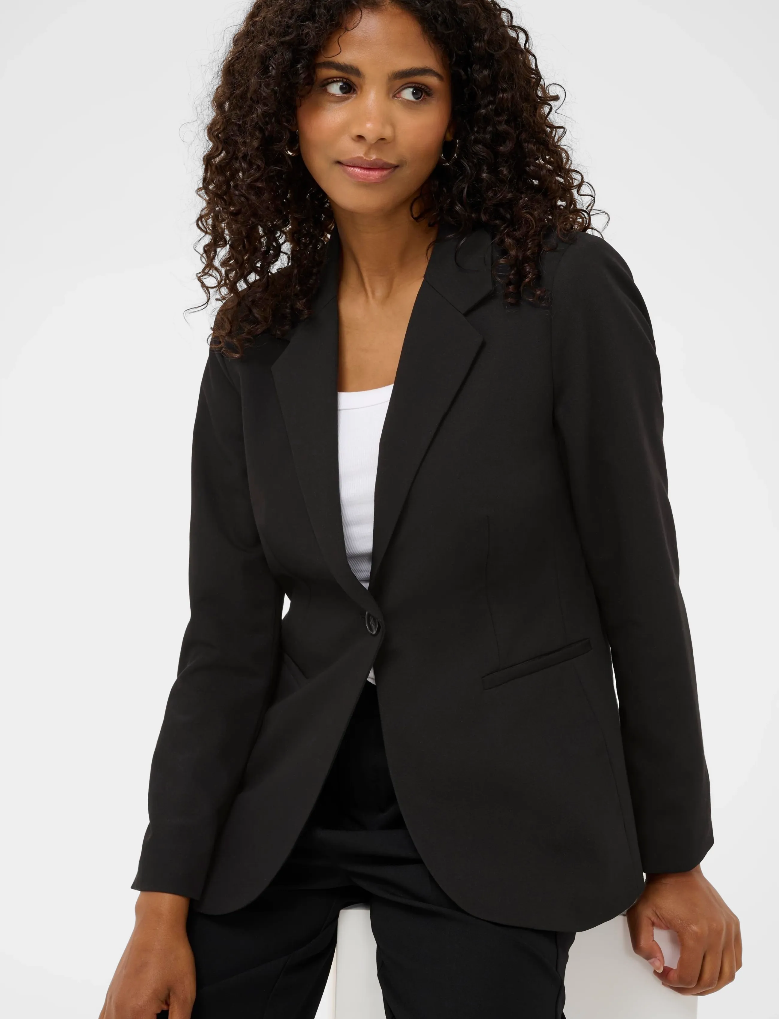 Kaffe - KAsakura Blazer - festtøj til outletpriser - black deep - 5