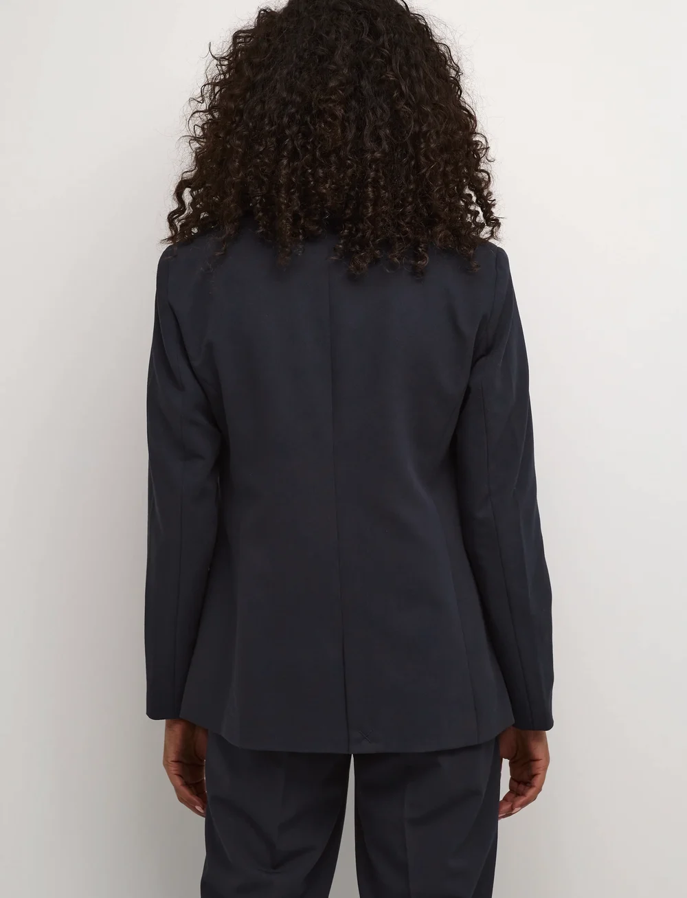 Kaffe - KAsakura Blazer - enkeltradede blazere - midnight marine - 5