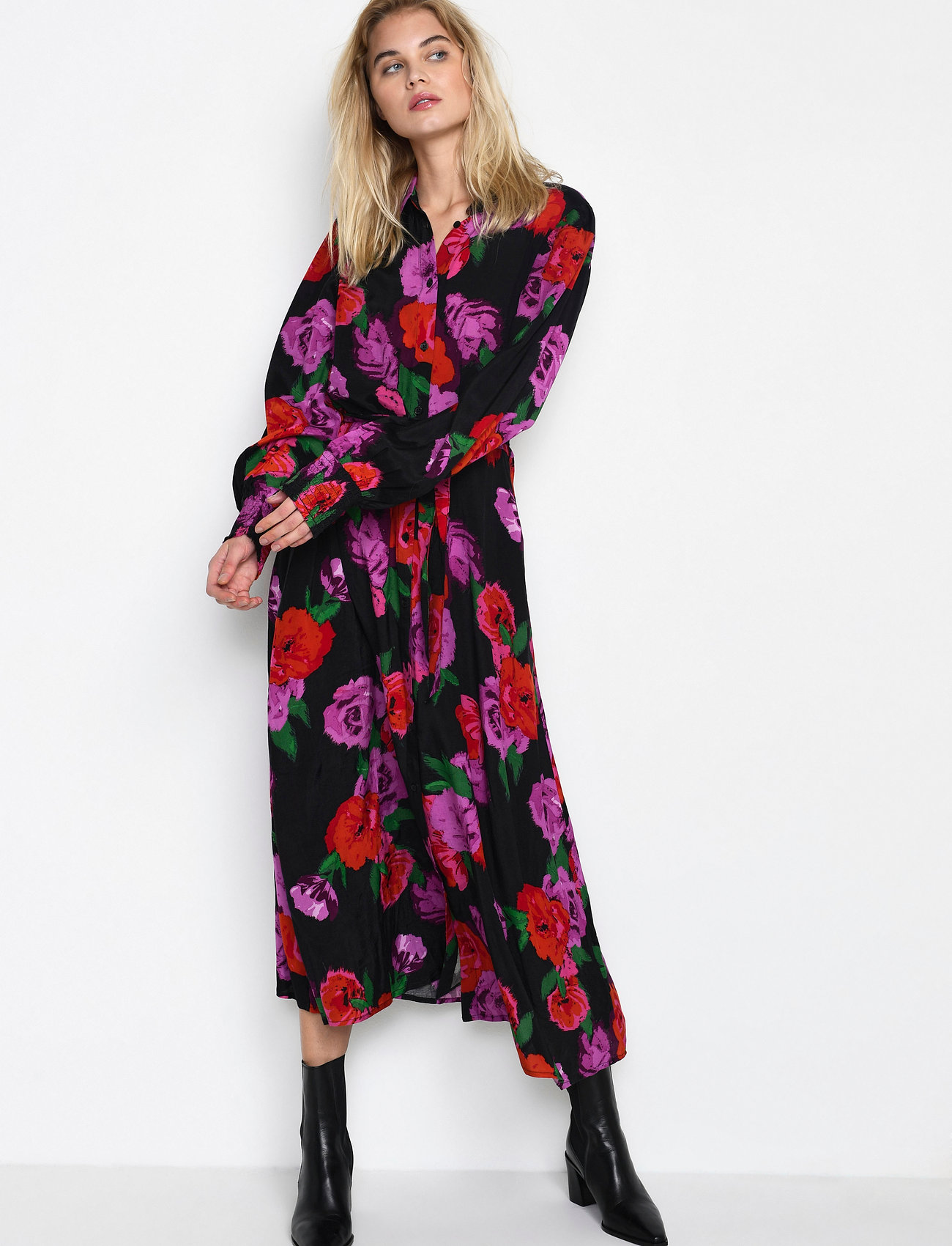 Kaffe - KAflorina Shirt Dress - black -red/purple big flower - 3