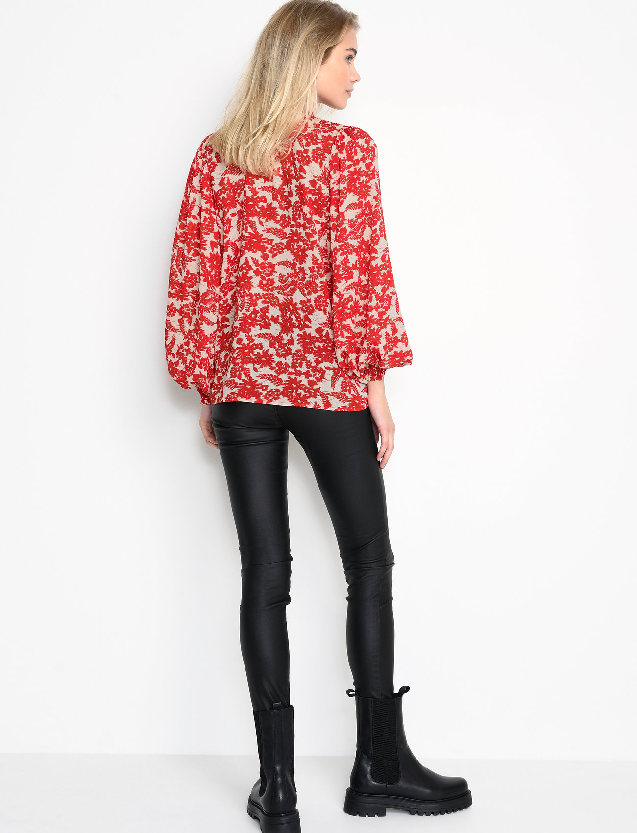 Kaffe - KAronia Blouse - red / light beige flower - 4