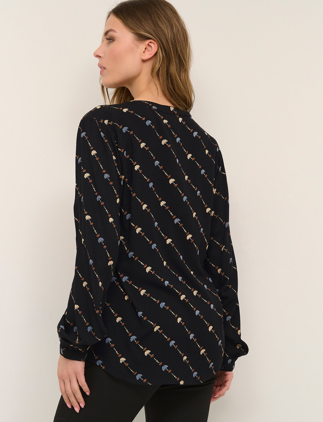 Kaffe - KAliram Tilly Blouse - black / infinity graphic lines - 3
