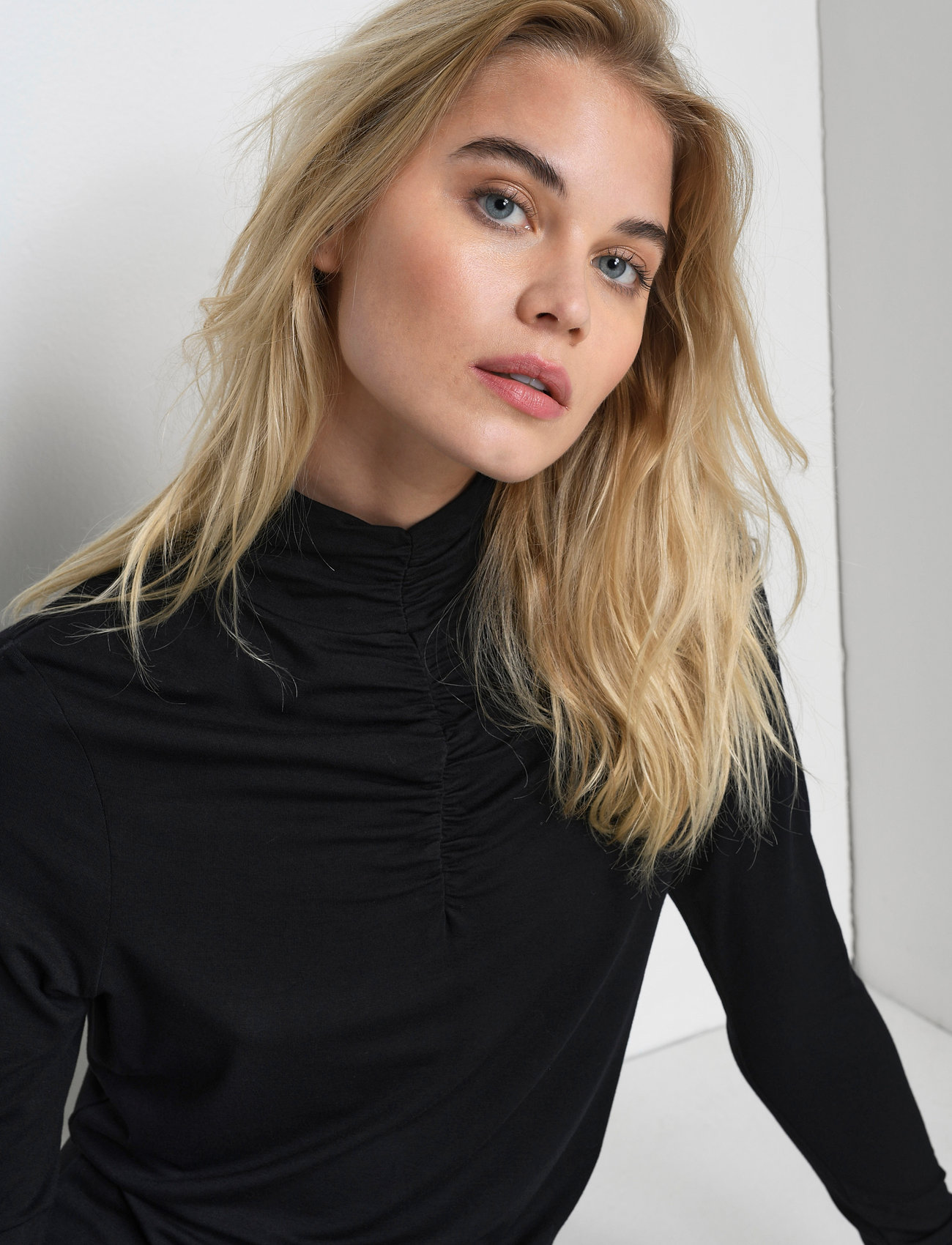 Kaffe - KAsilvi T-Shirt - black deep - 5