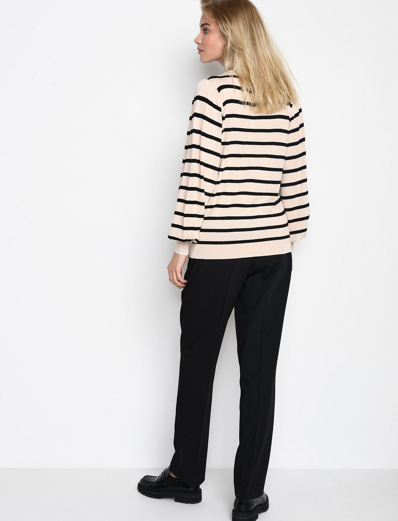 Kaffe - KAmala Stripe Knit Pullover - offwhite / black stripe - 4