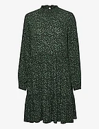 KAsally Amber Dress LS - BLACK/GREEN - PETIT LEAF PRINT