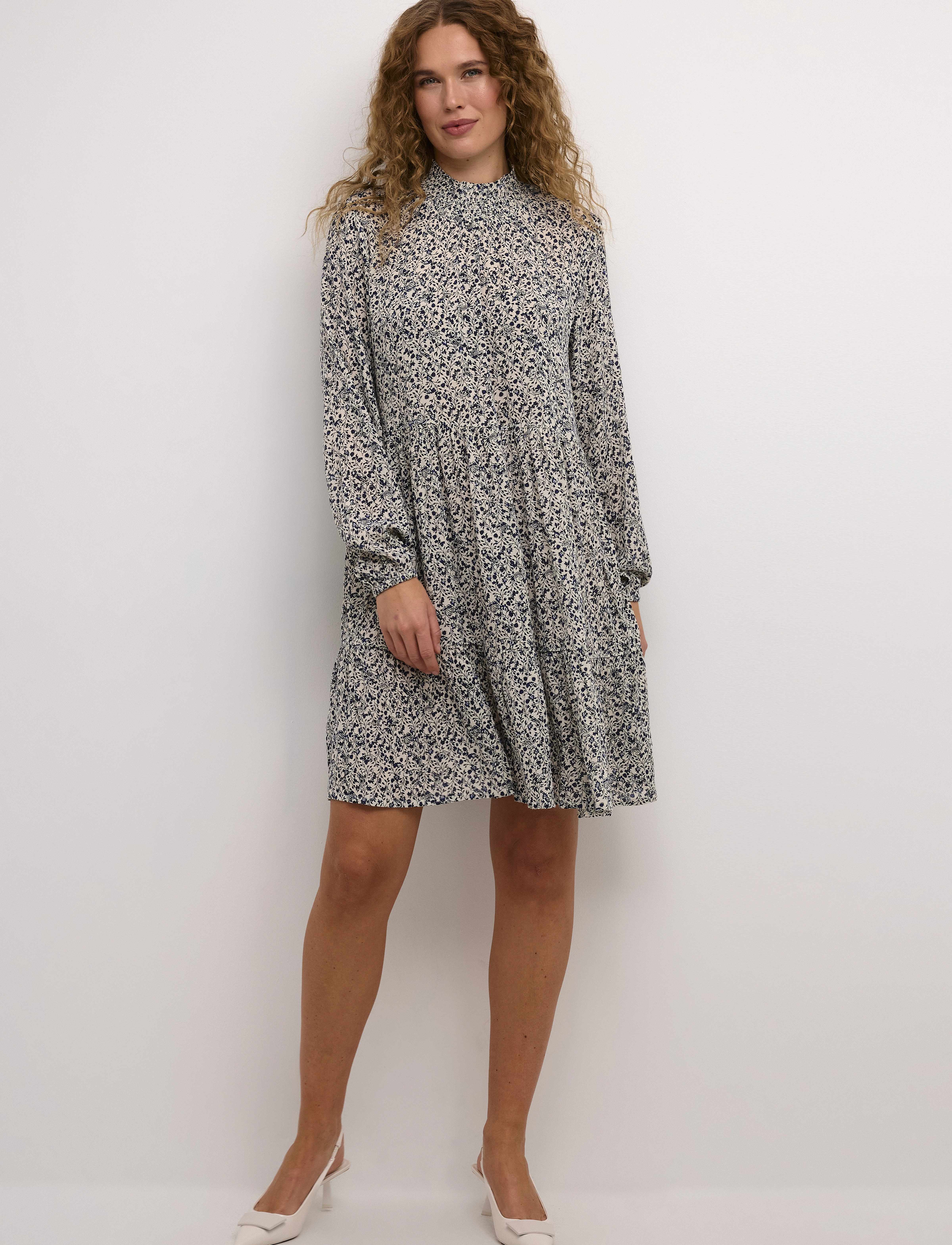 Kaffe - KAsally Amber Dress LS - midi kjoler - feather gray petit leaf - 4