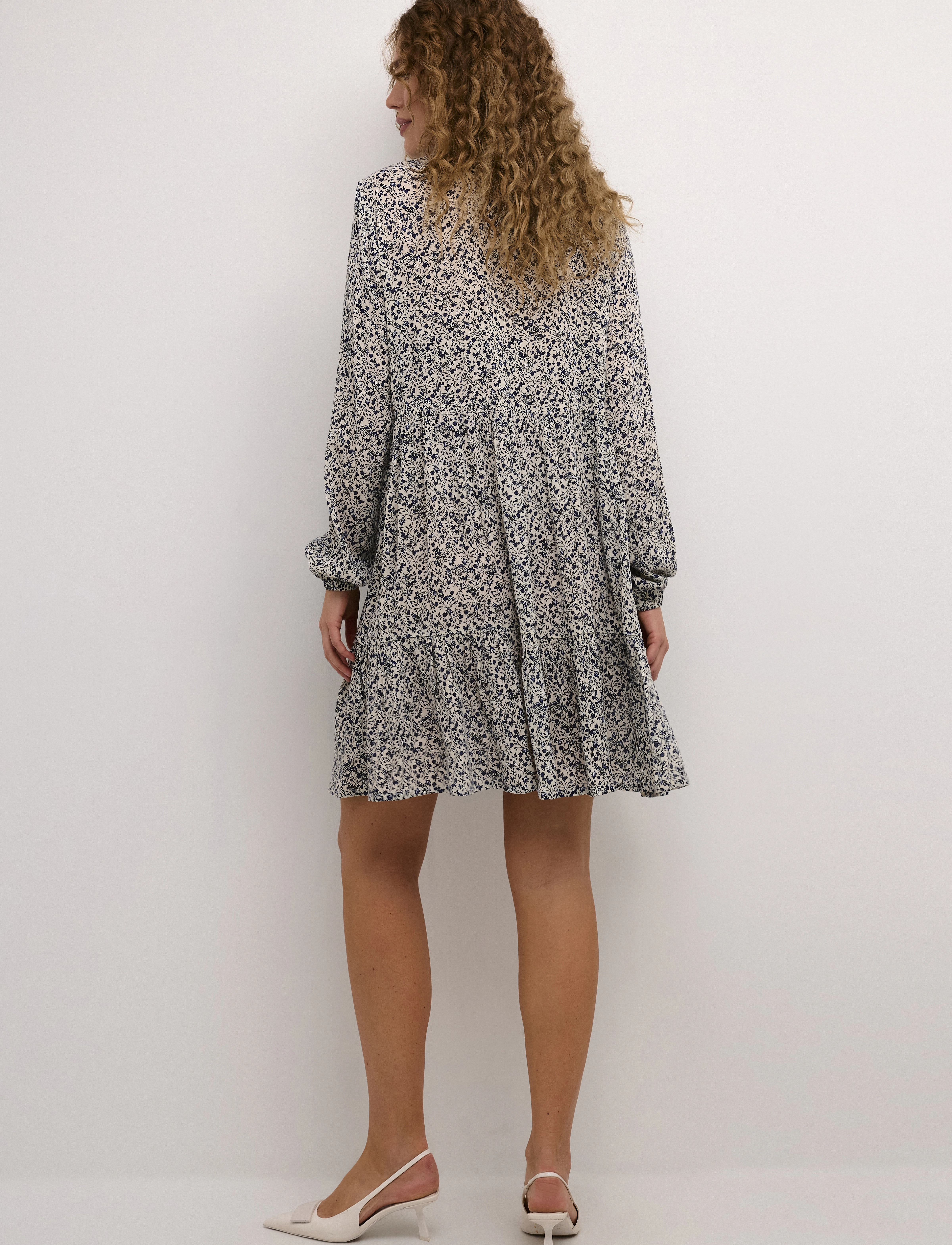 Kaffe - KAsally Amber Dress LS - midi kjoler - feather gray petit leaf - 5
