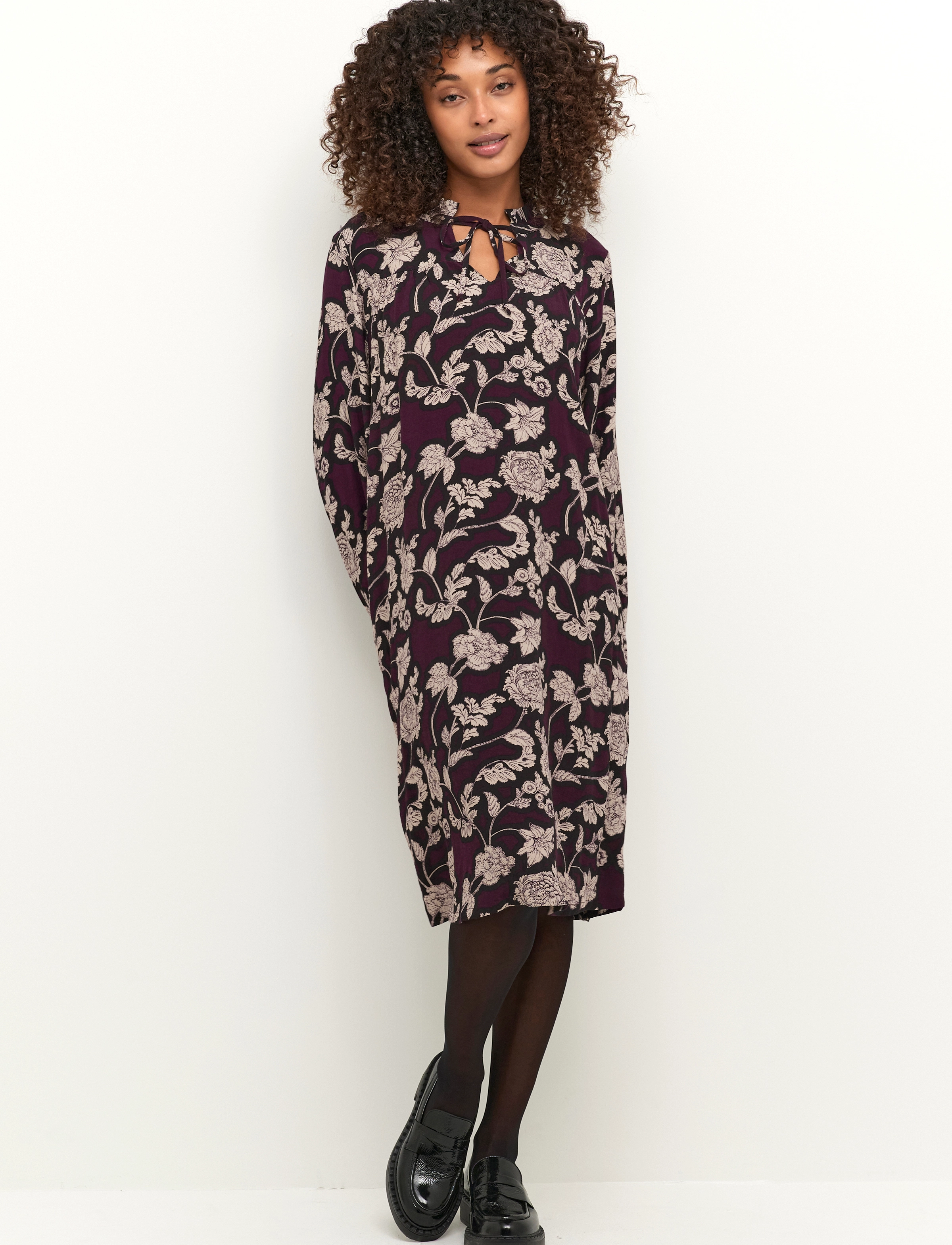 Kaffe - KAzarina Dress - winetasting / sand flower - 3