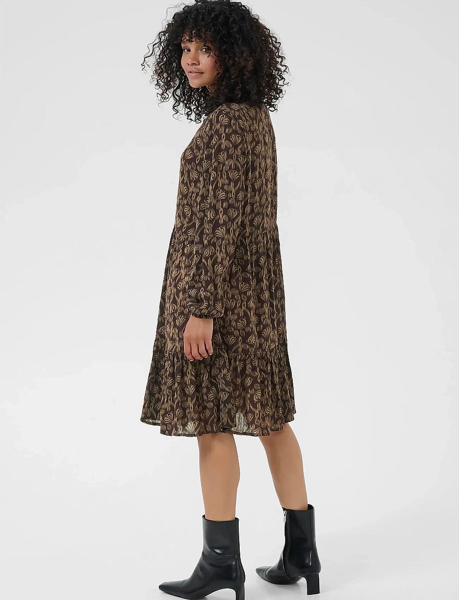 Kaffe - KArikka Amber Dress - korta klänningar - black coffee moral floral - 4