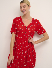 Kaffe - KAtara Short Dress - sommerkleider - fiery red flower print - 2