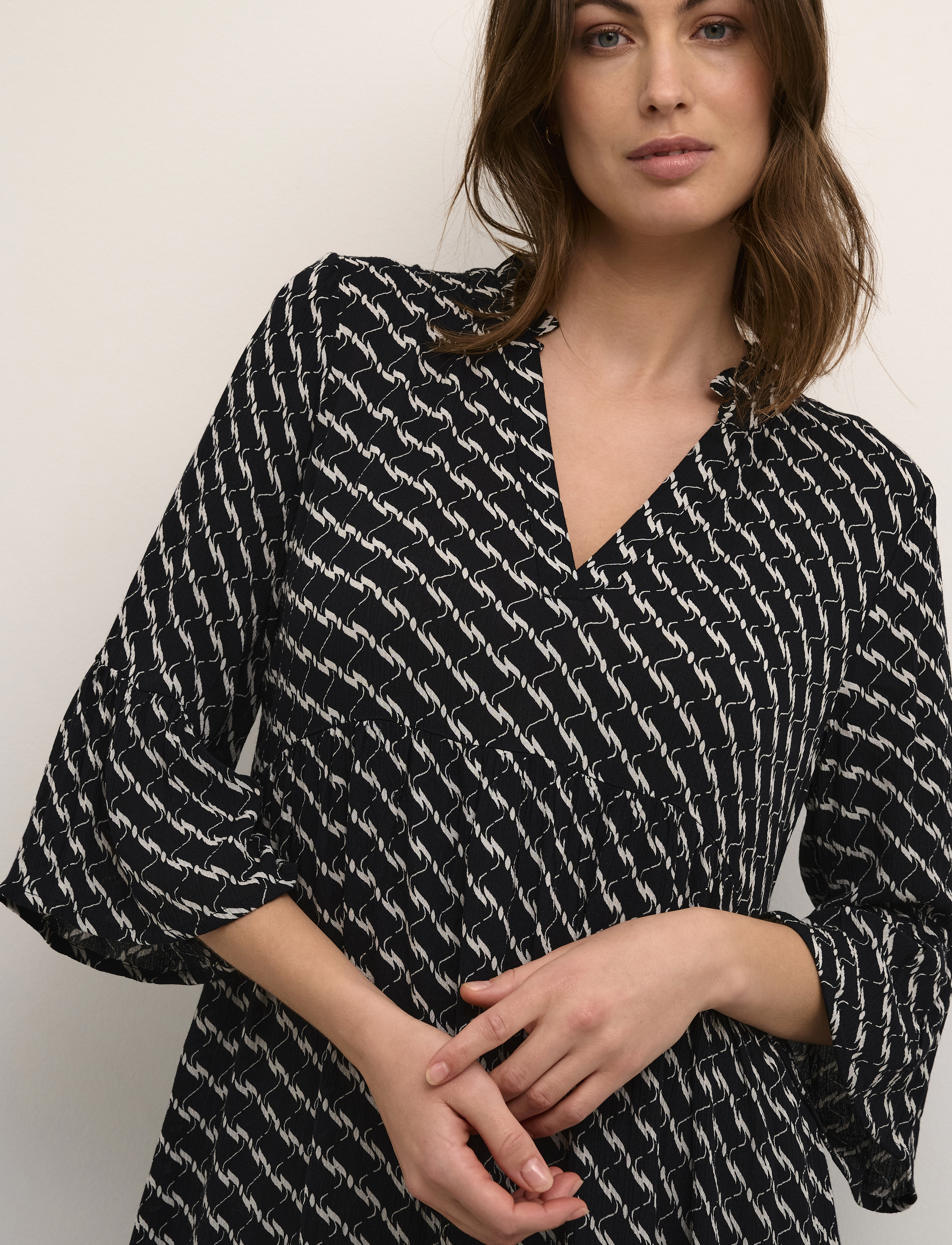 Kaffe - KAmarita Amber Dress - skjortekjoler - black/chalk graphic print - 5