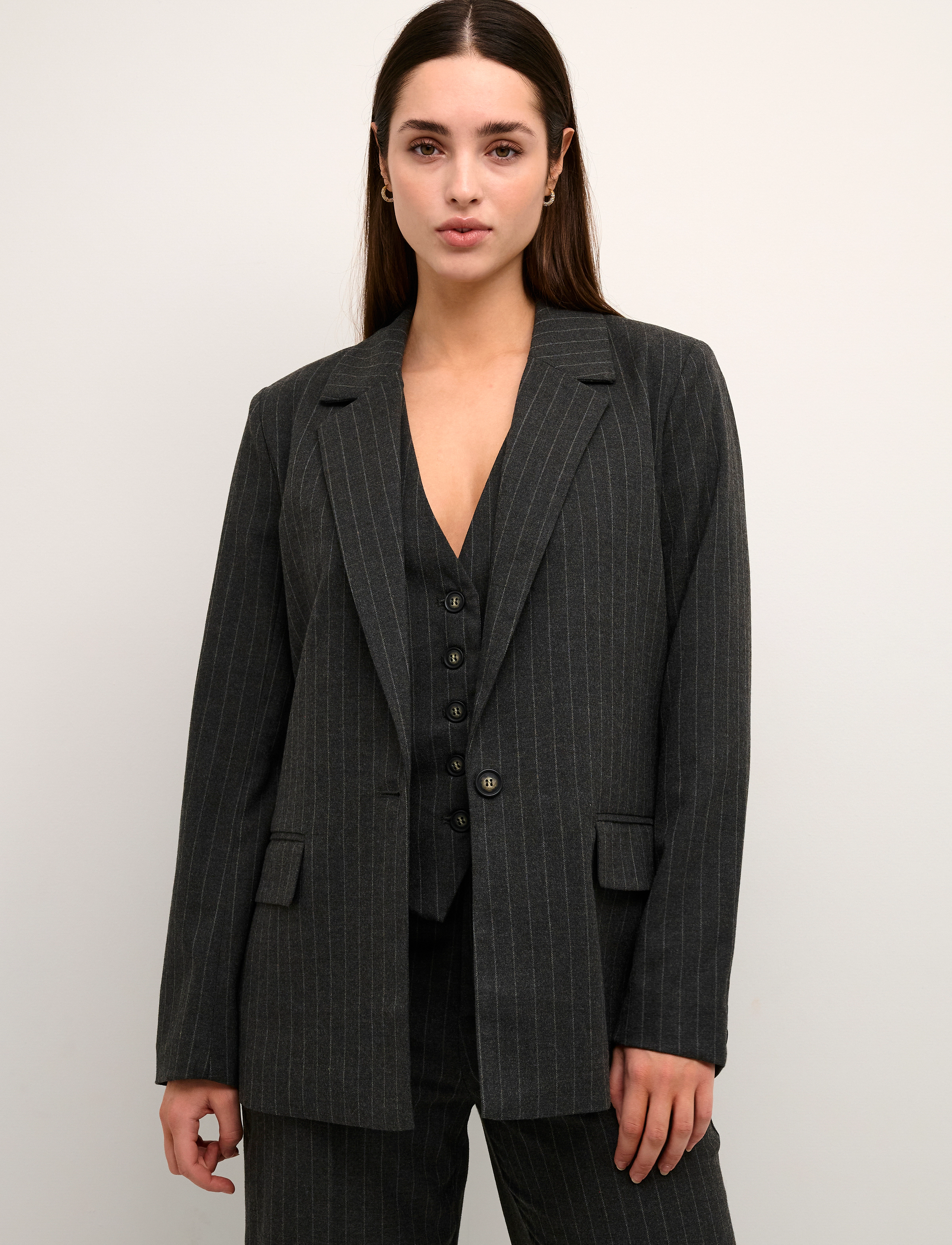 Kaffe - KAtya Blazer - dark grey melange stripe - 2