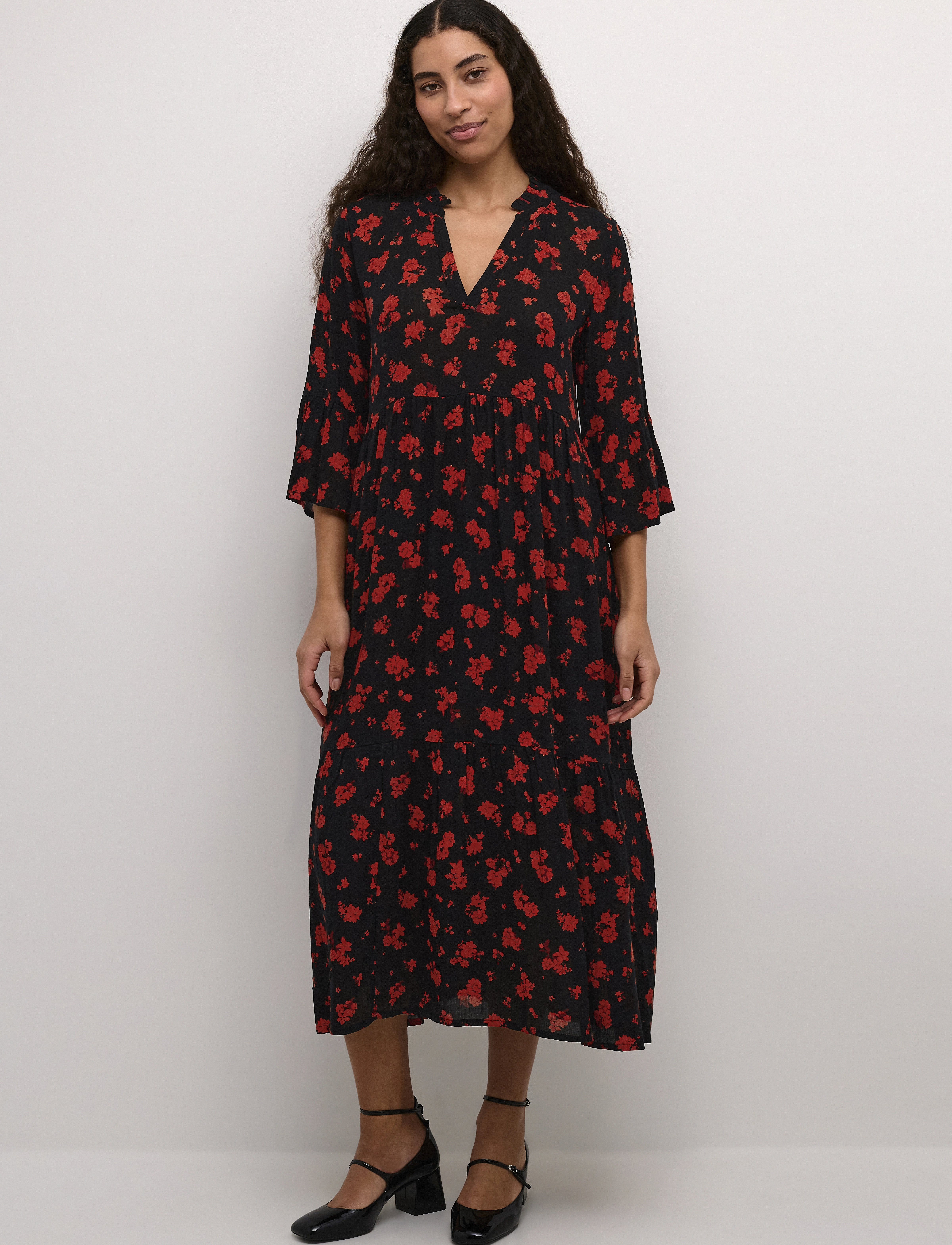 Kaffe KAamber Long Layer Dress Printed - Tøj - BLACK_RED FLOWER PRINT / black
