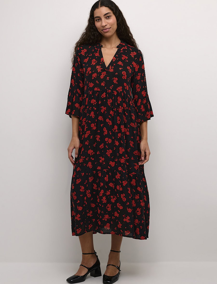 Kaffe - KAamber Long Layer Dress Printed - marškinių tipo suknelės - black_red flower print - 0