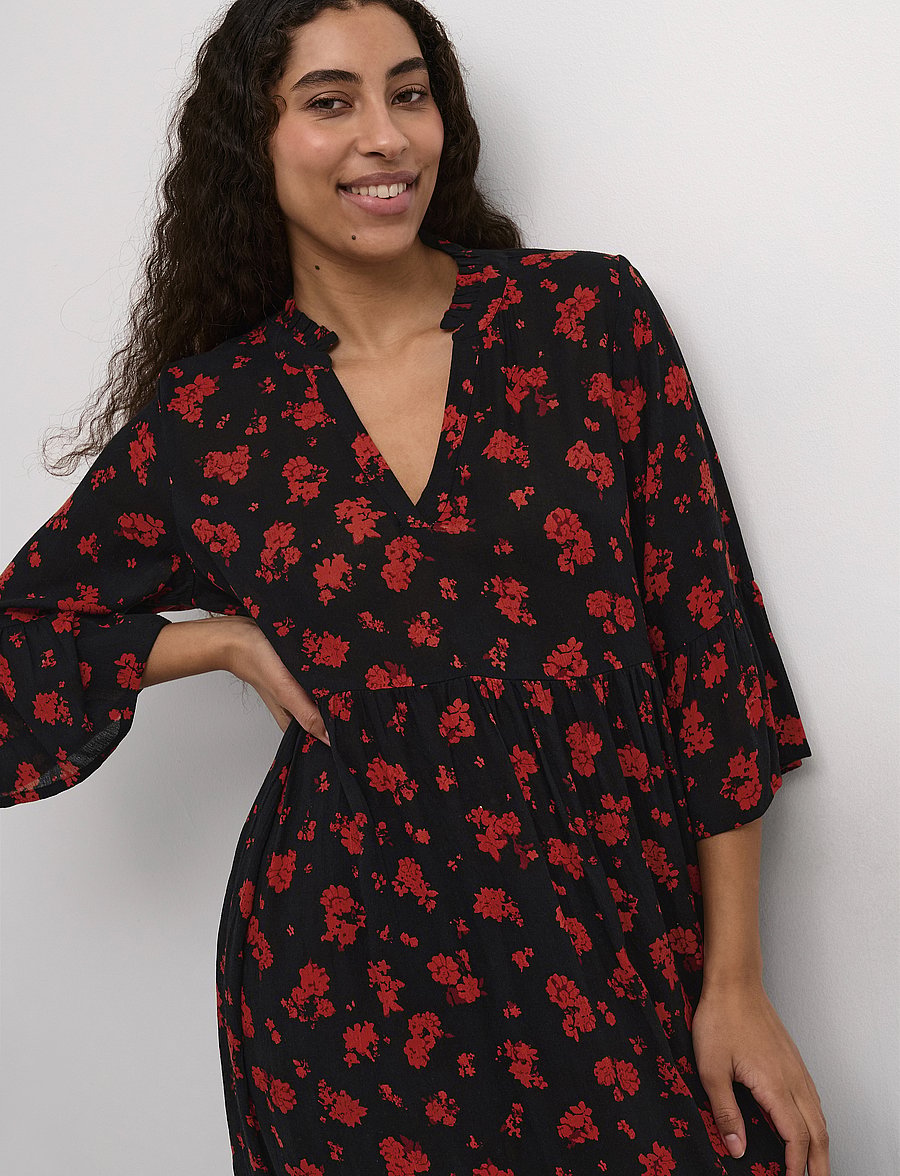 Kaffe - KAamber Long Layer Dress Printed - marškinių tipo suknelės - black_red flower print - 4