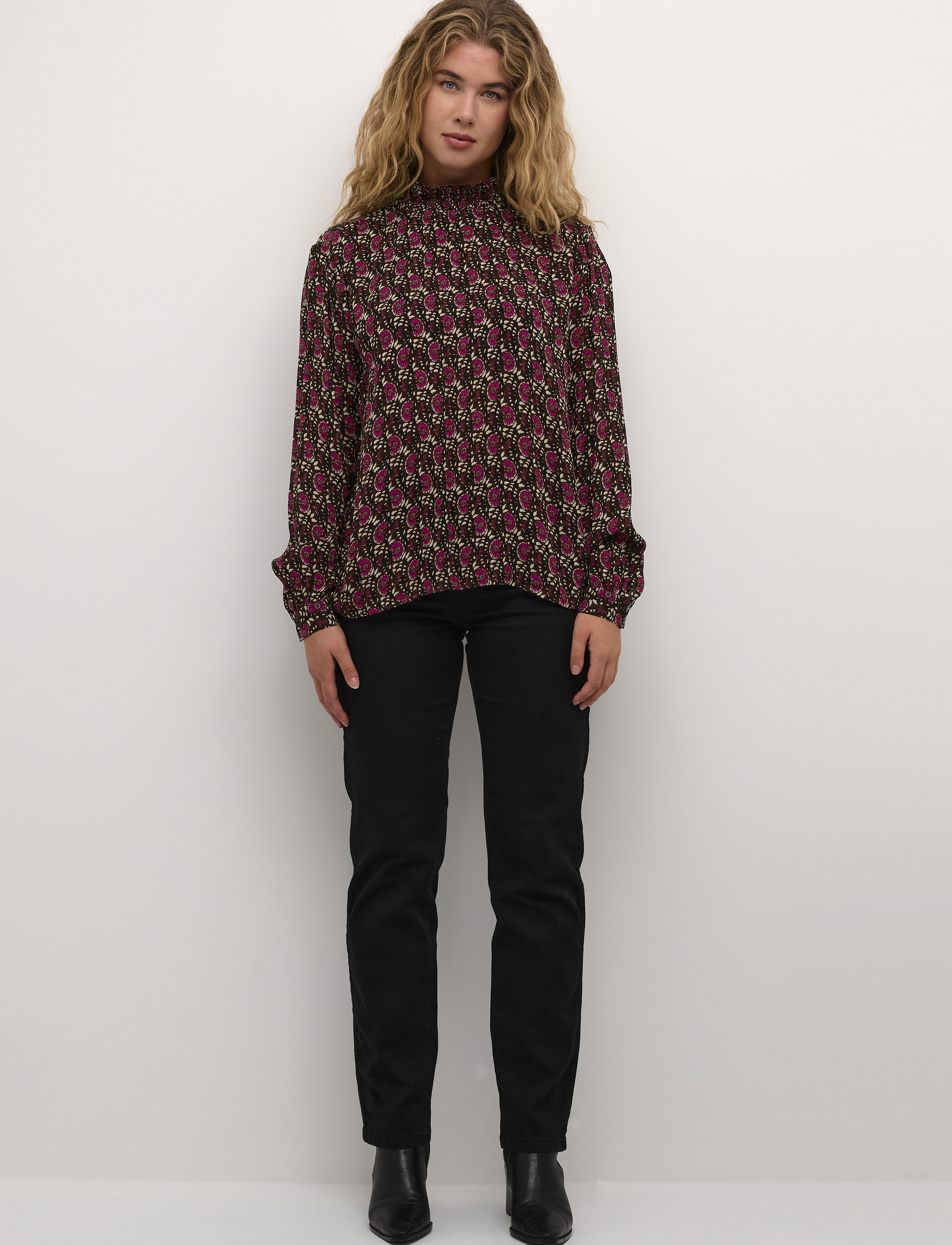 Kaffe - KAkarina Amber Smock Blouse - pink flower and leaf print - 3